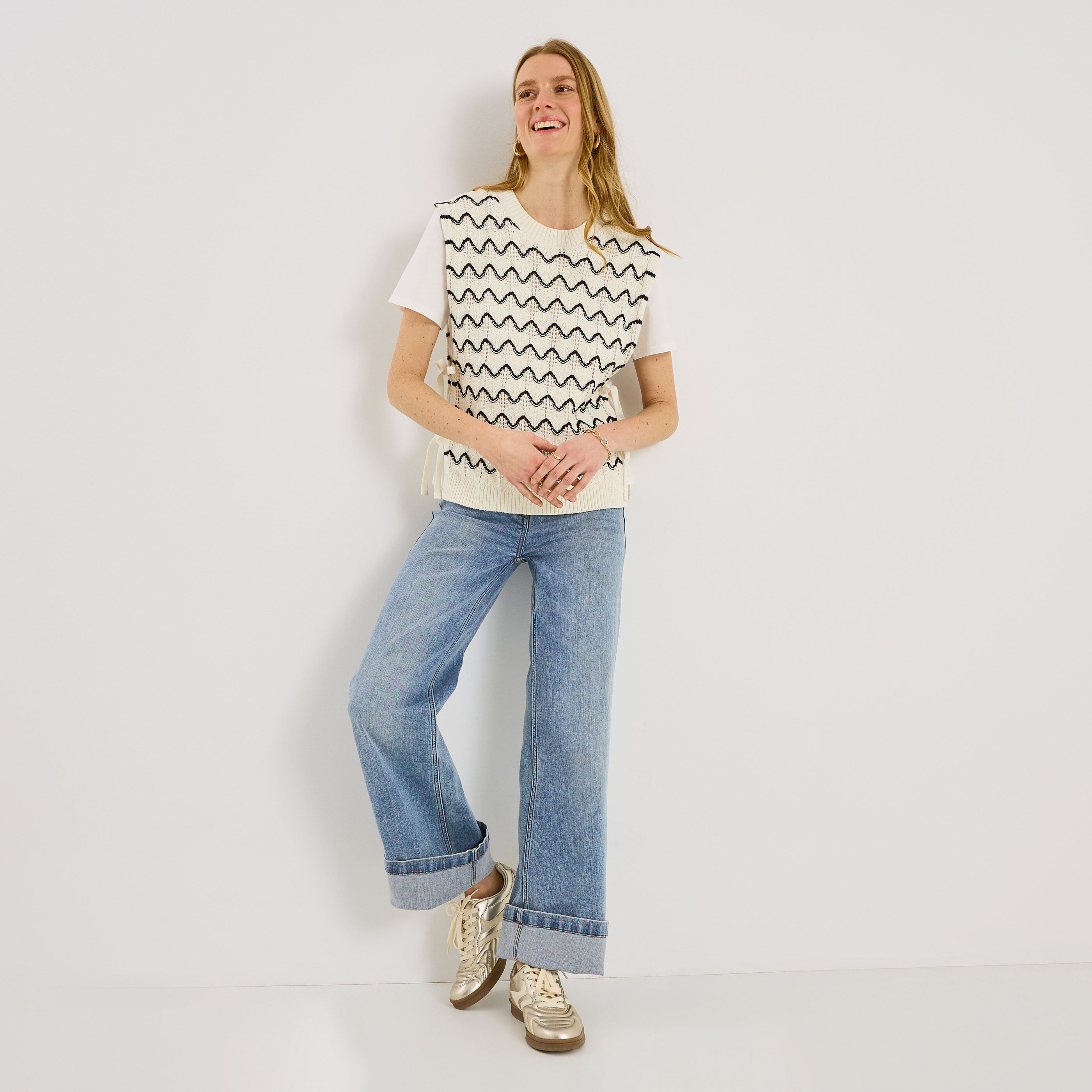 Pull manches courtes ray&eacute; femme