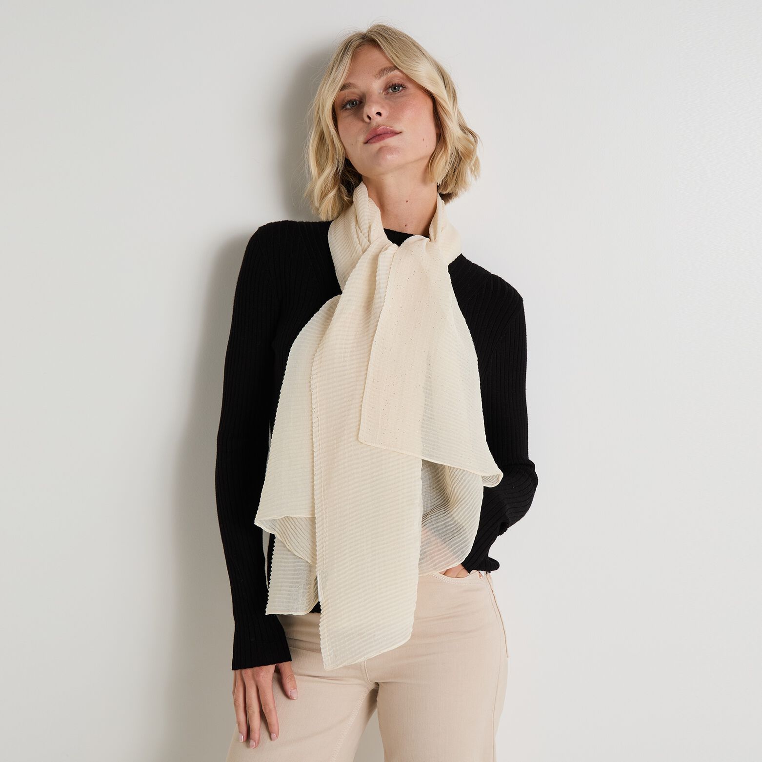 Etole plissée pailletée femme