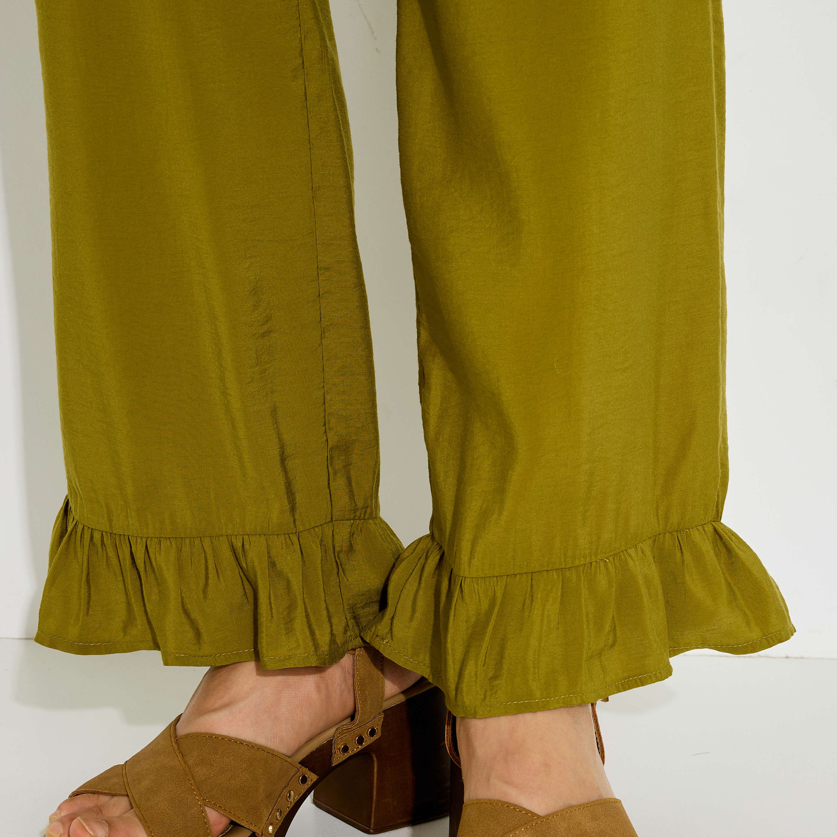 Pantalon large avec volants femme