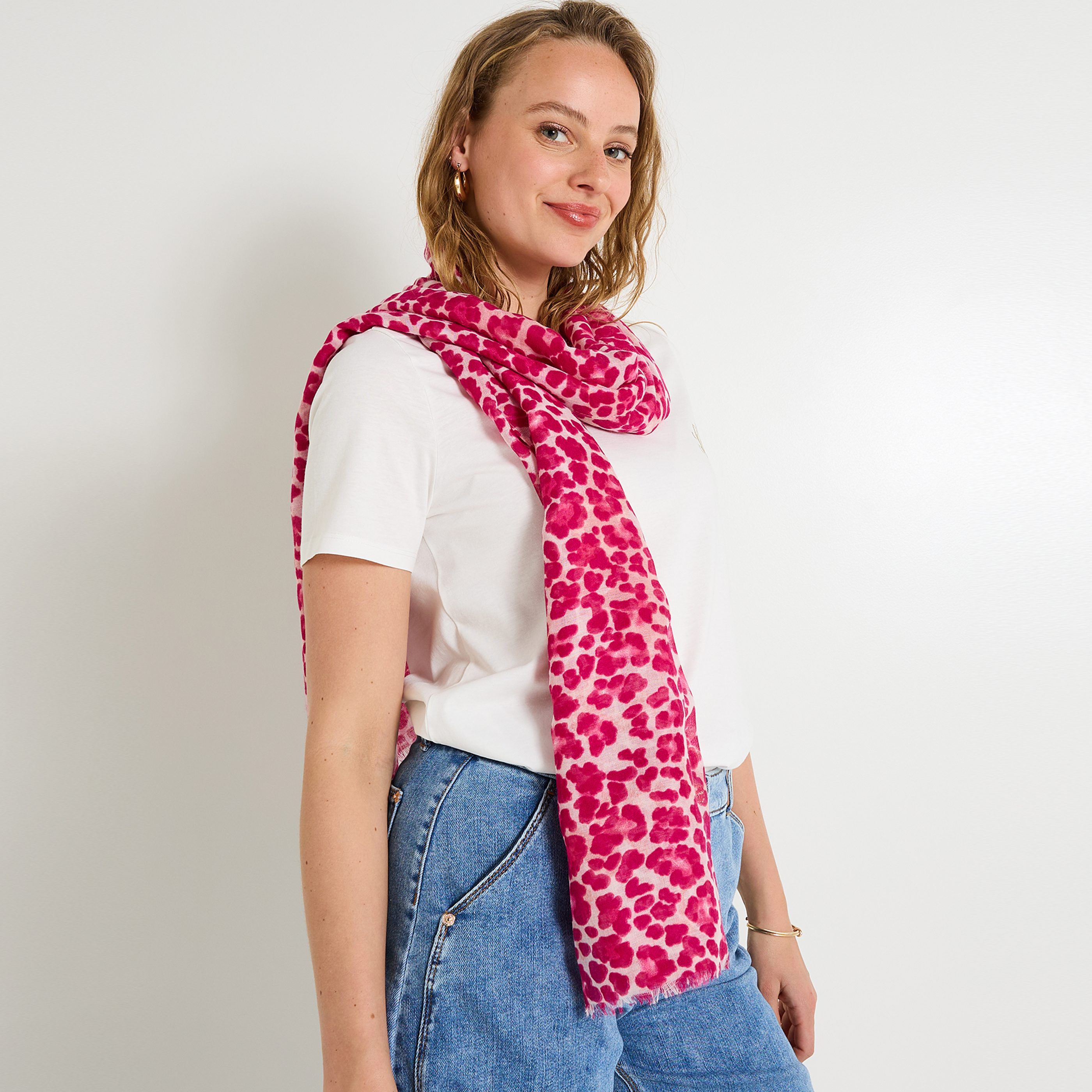 &Eacute;tole imprim&eacute; l&eacute;opard femme