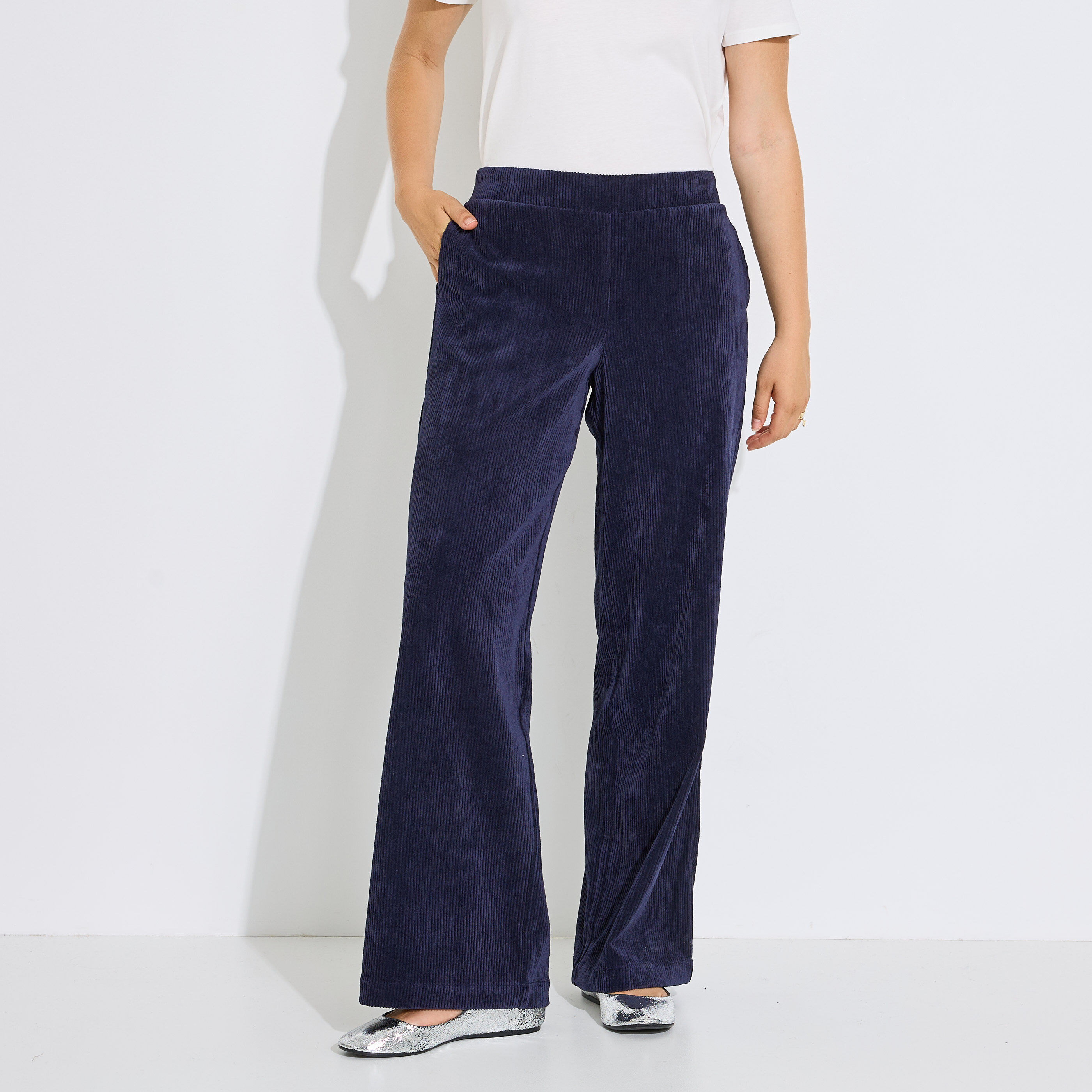 Pantalon velours taille &eacute;lastiqu&eacute;e femme