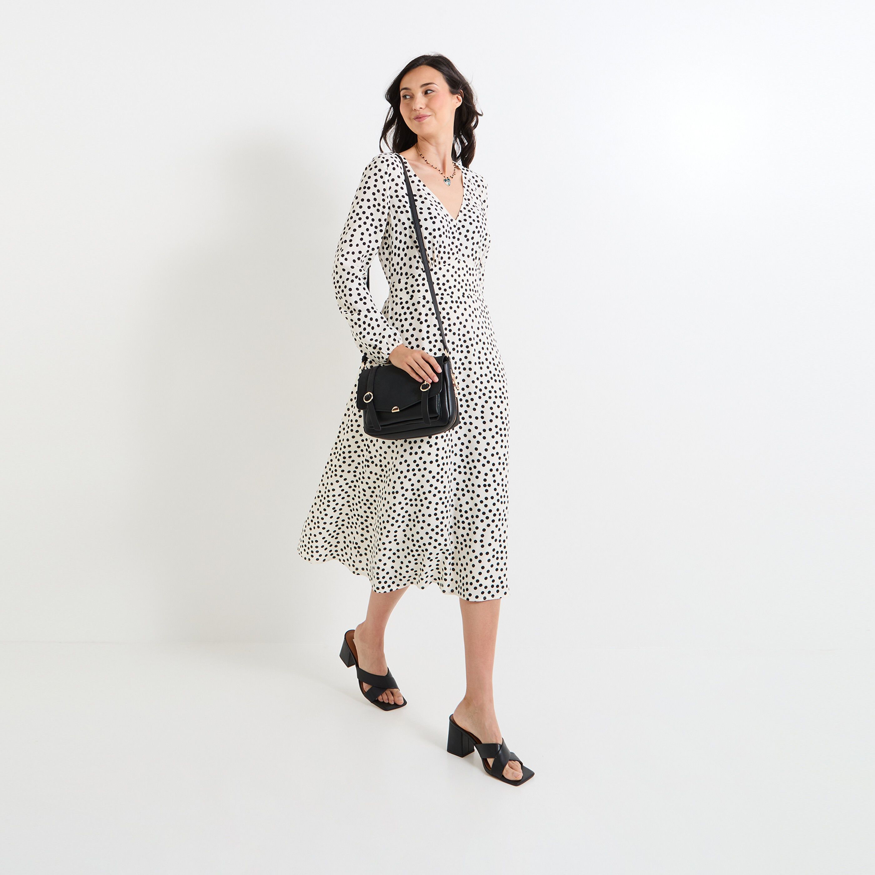 Robe col V manches femme