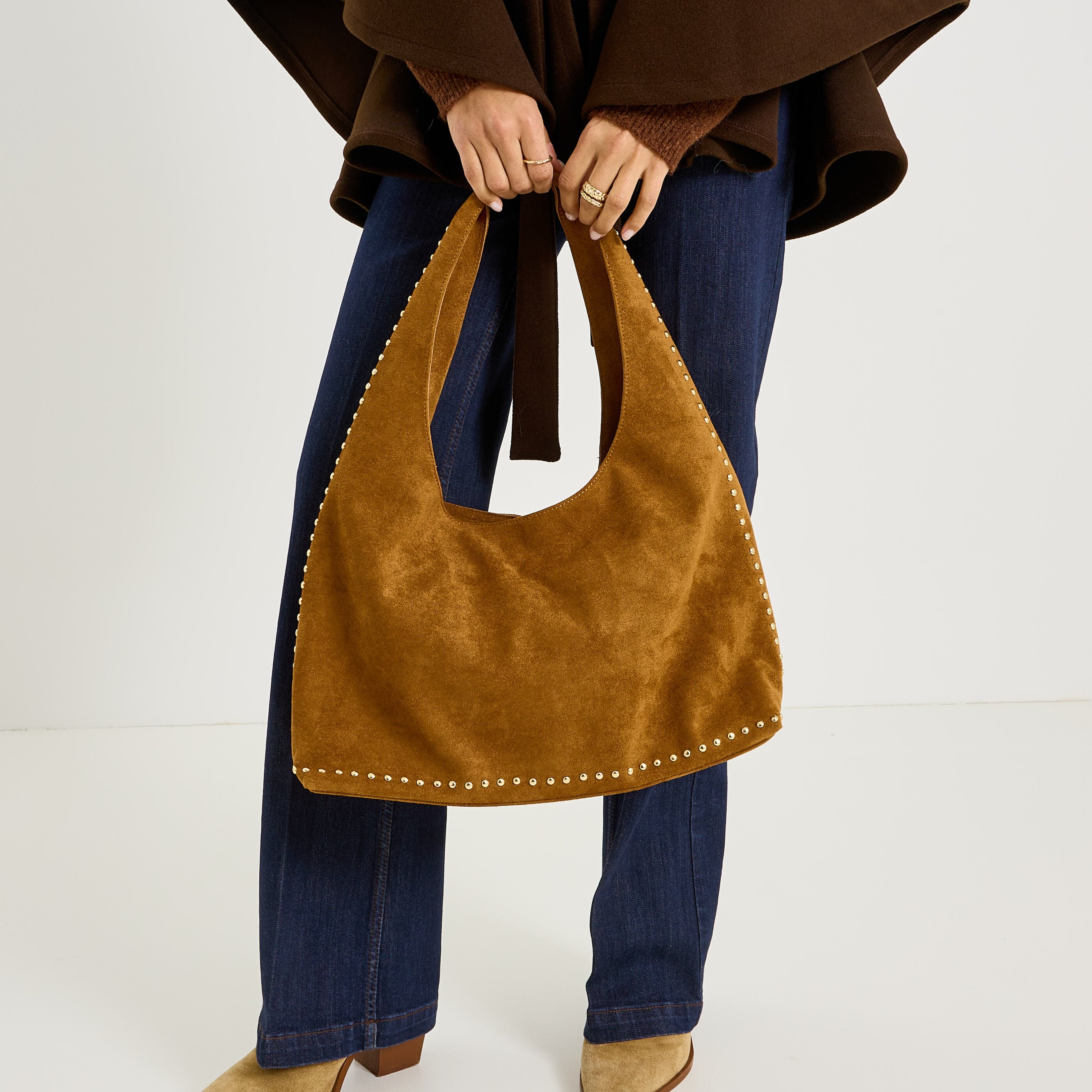Grand sac port&eacute; &eacute;paule avec clous femme