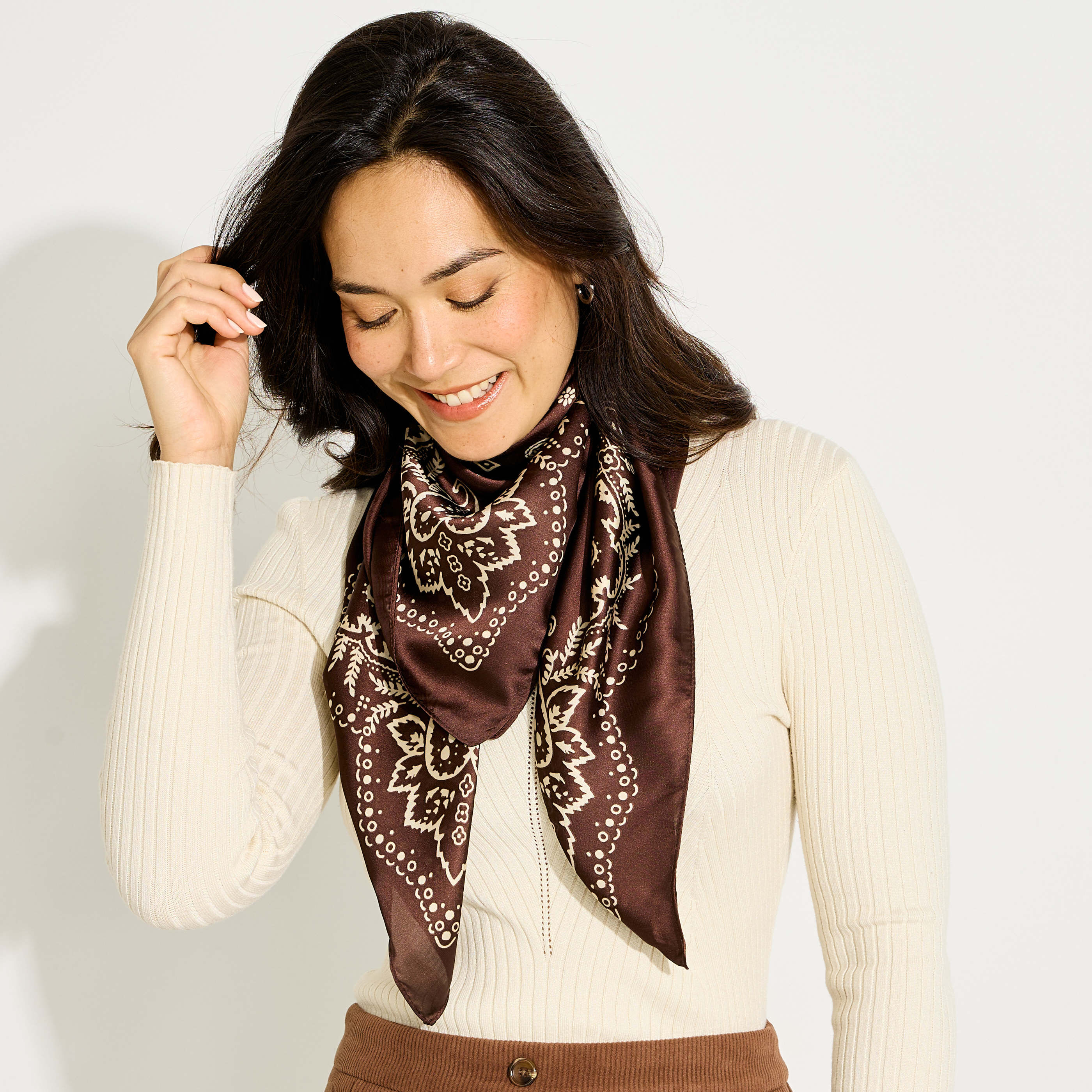 Foulard carr&eacute; imprim&eacute; bandana femme