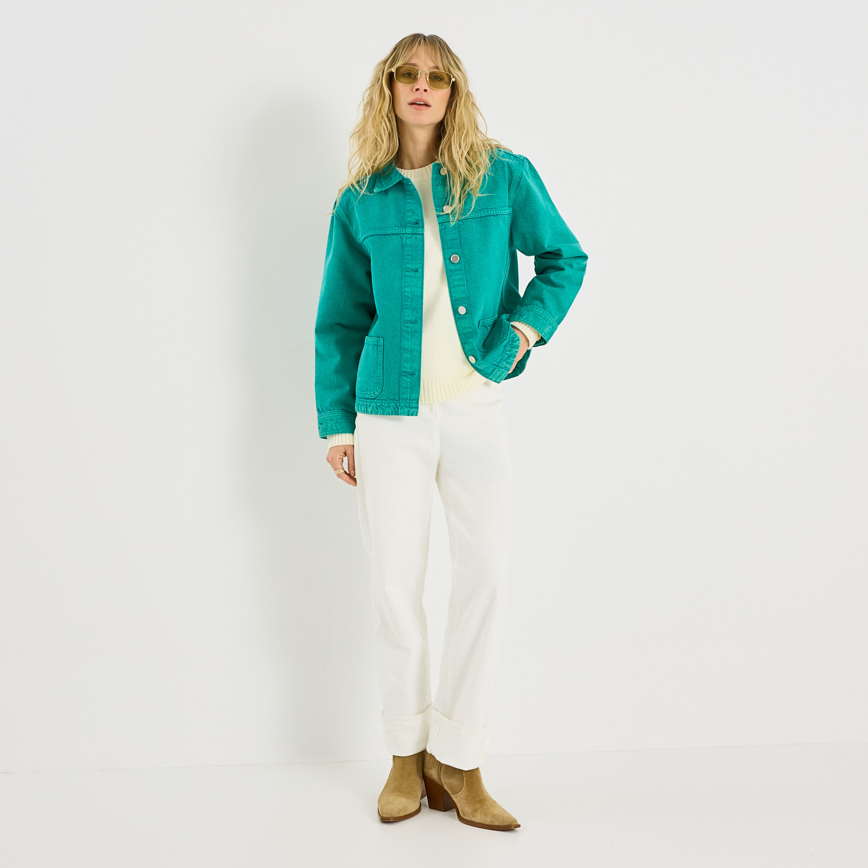 Veste en jean brod&eacute;e &agrave; col chemise femme