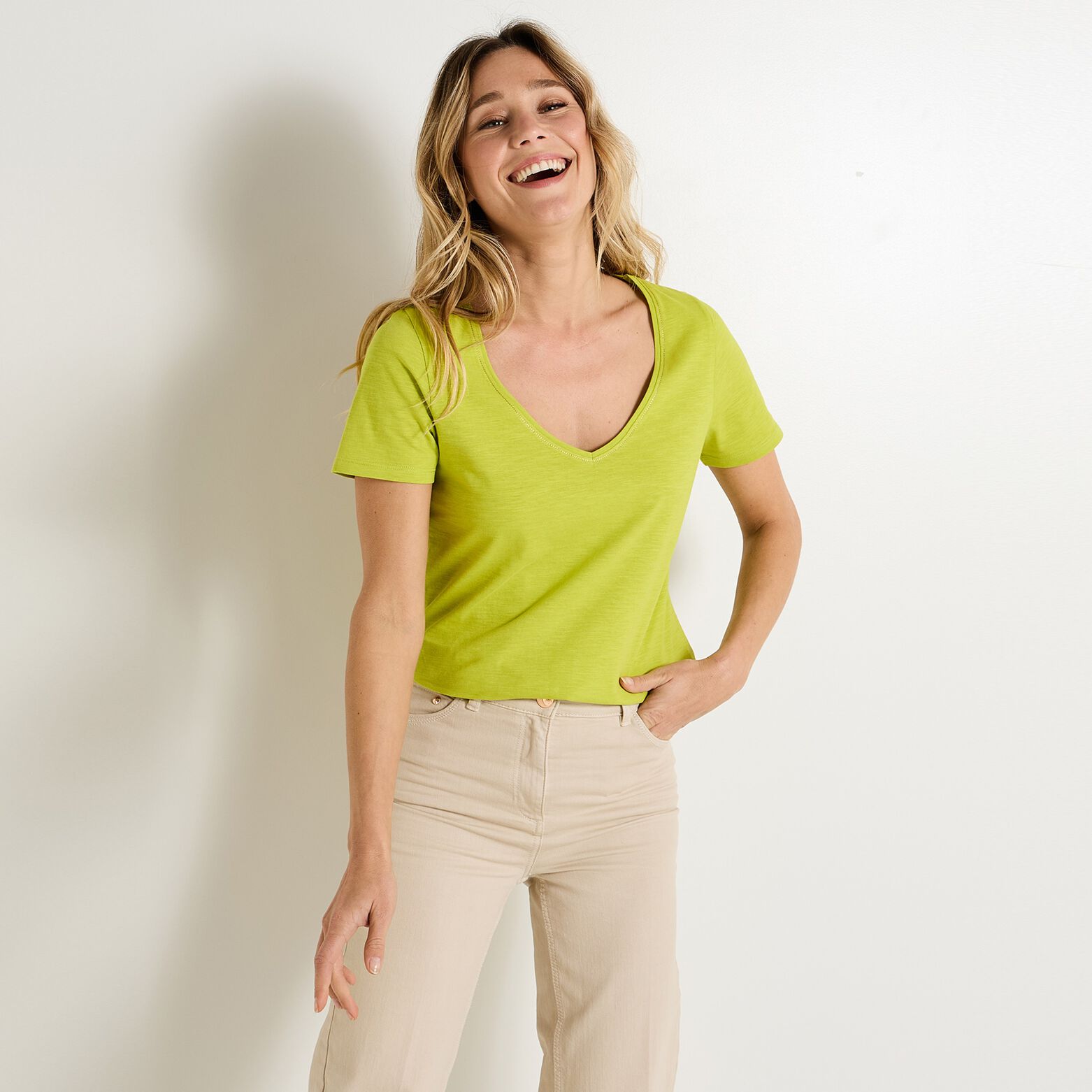 T-shirt col V femme