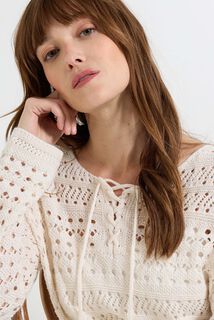 Pull en crochet femme