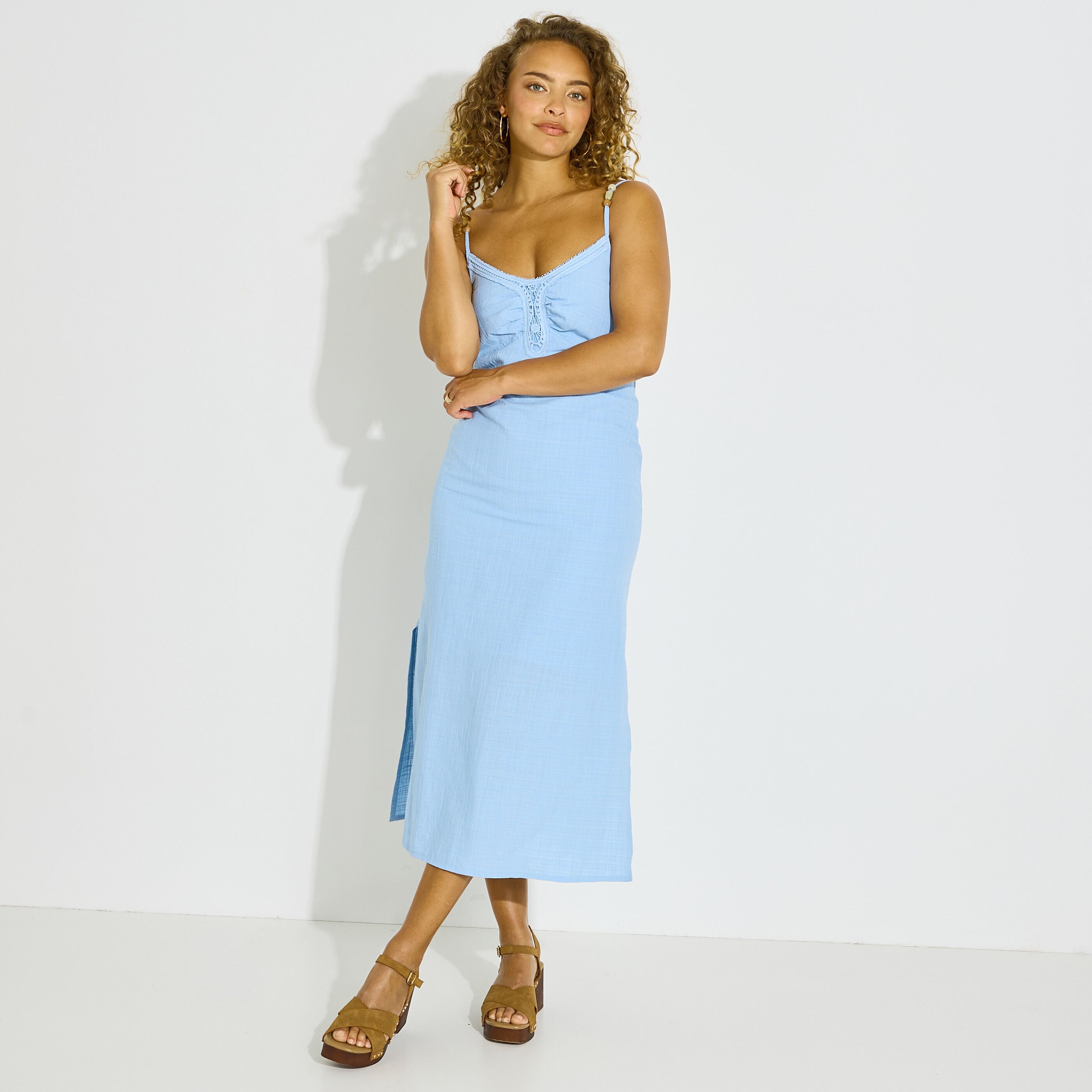 Robe longue unie &agrave; fines bretelles