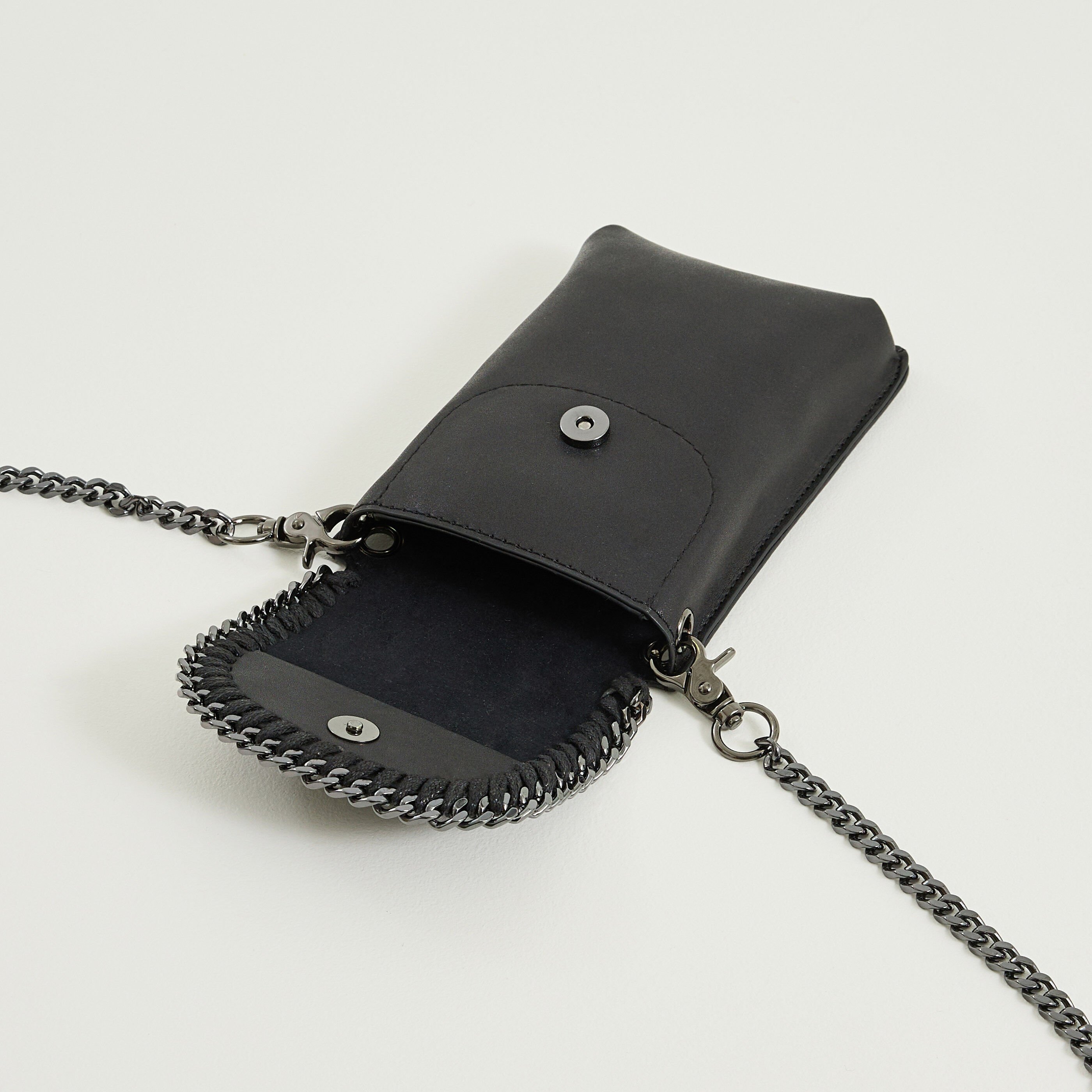 Pochette t&eacute;l&eacute;phone &agrave; rabat femme