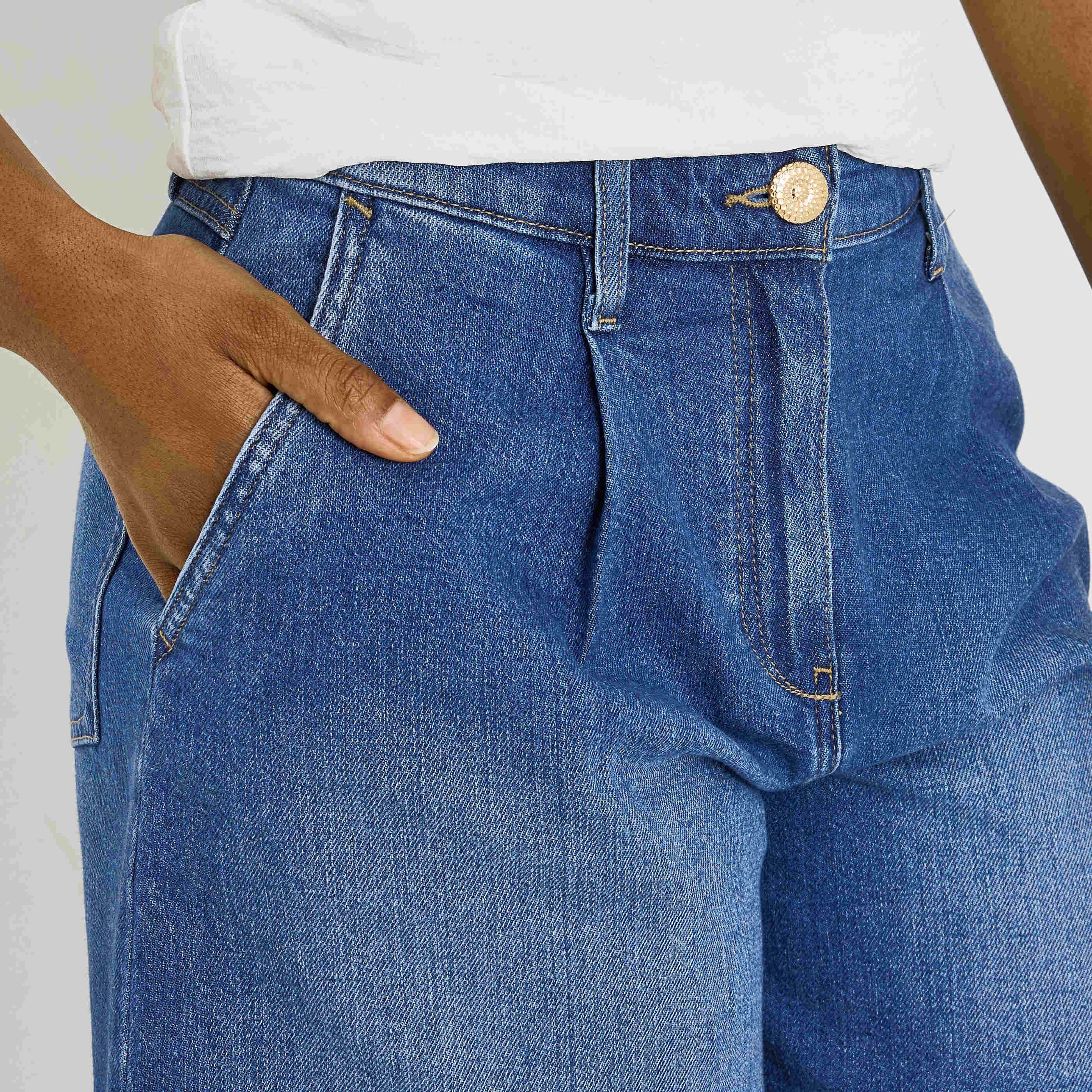 Short &eacute;vas&eacute; taille haute femme