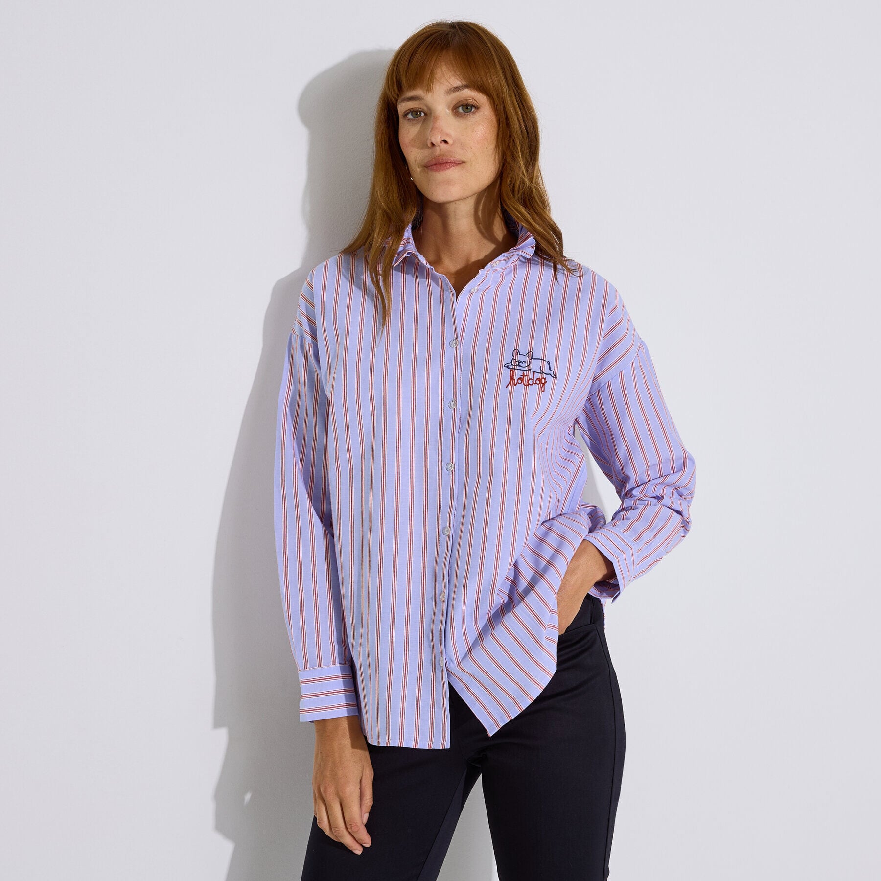 Chemise ray&eacute;e &agrave; broderie chien femme