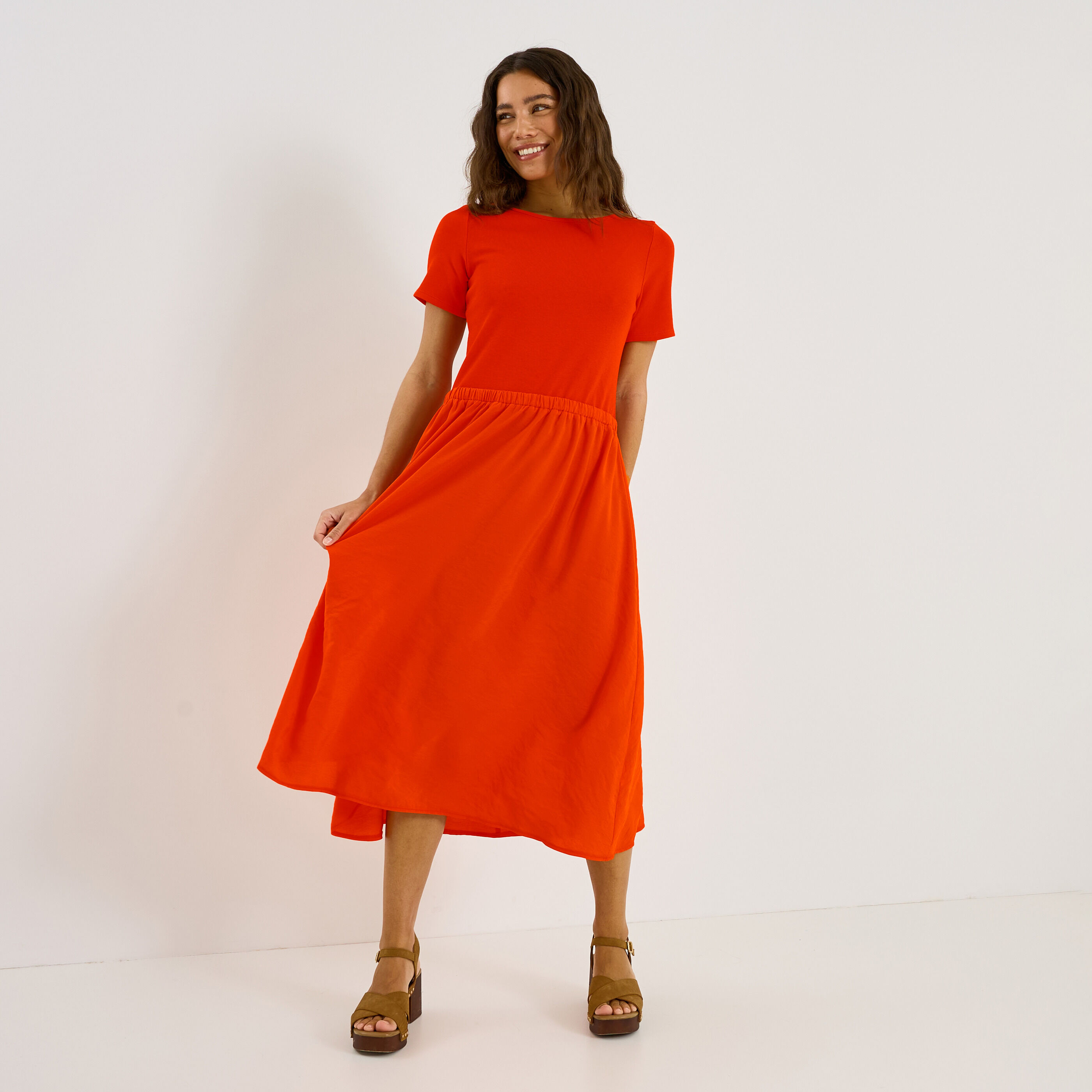 Robe longue bi-mati&egrave;re manches courtes