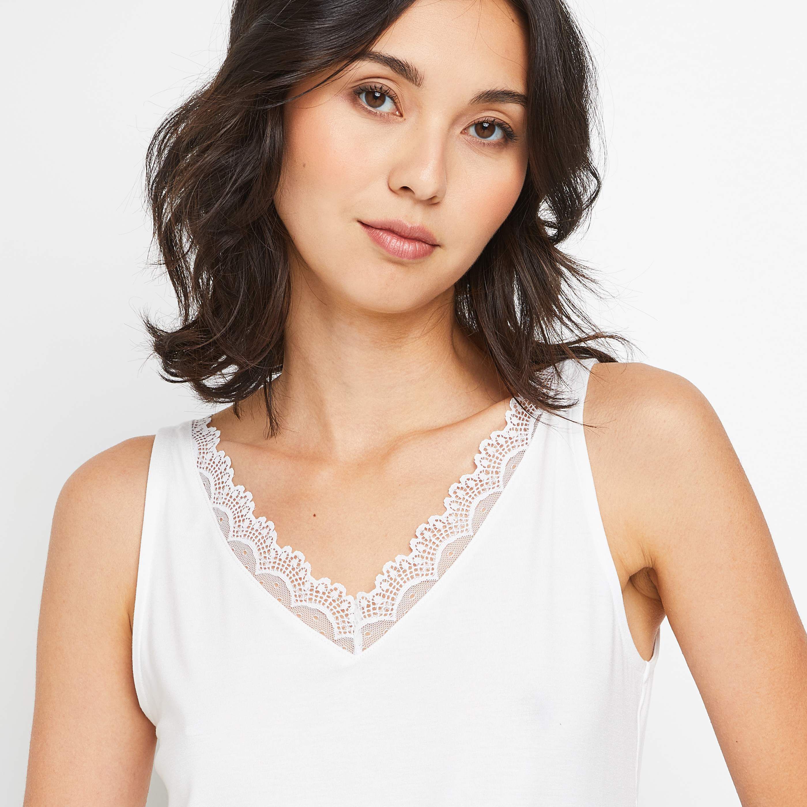 D&eacute;bardeur col V ajour&eacute; femme