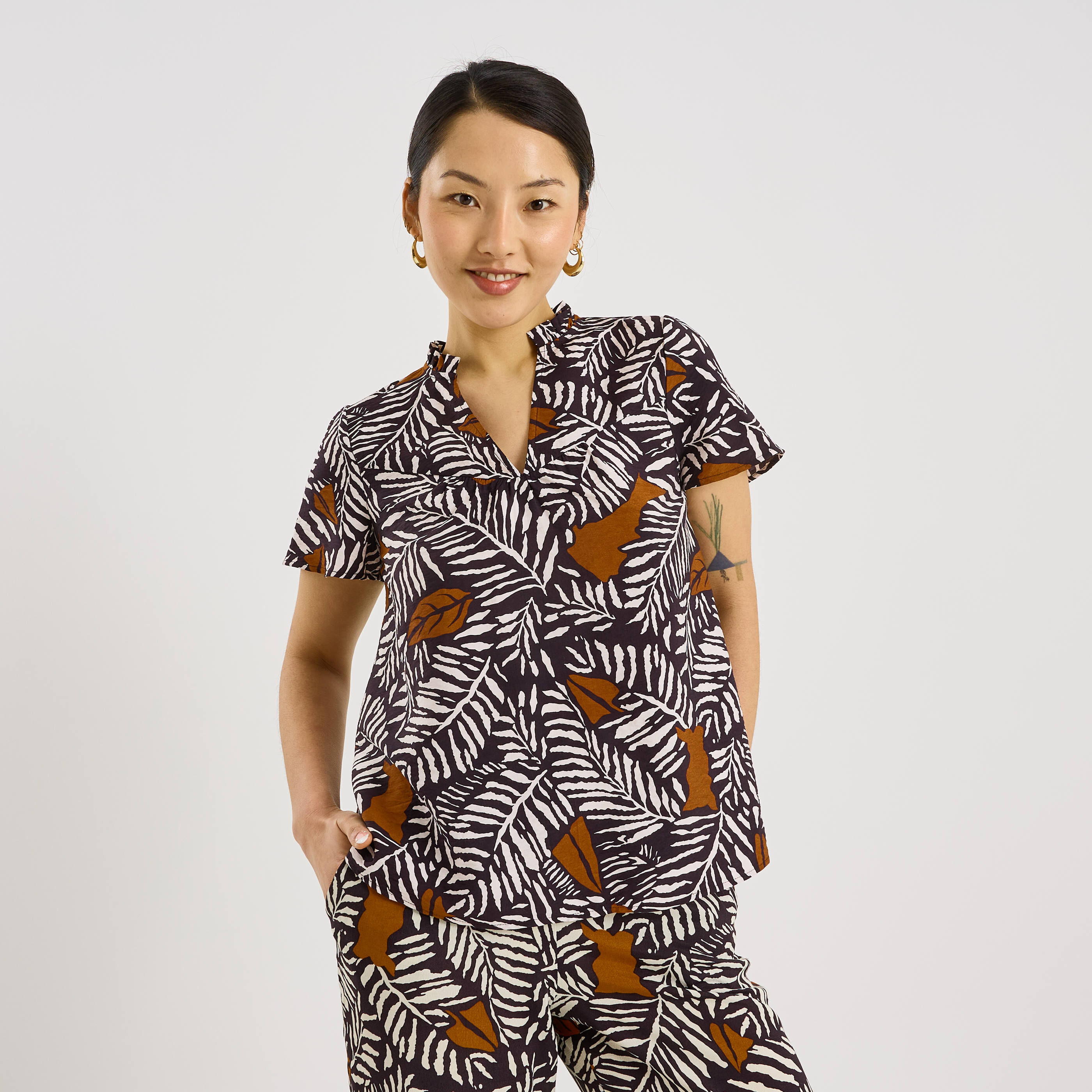 Blouse imprim&eacute;e manches courtes femme