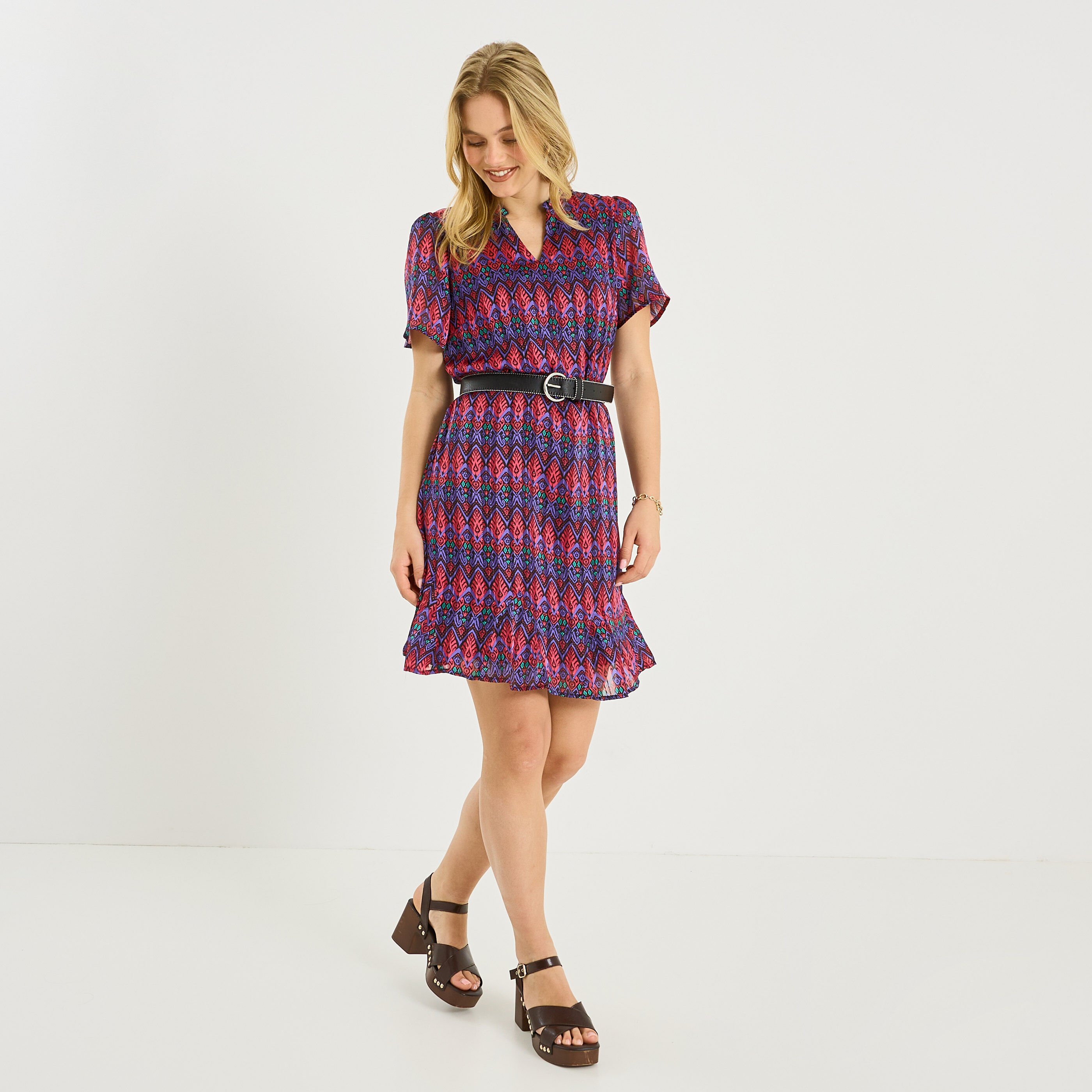 Robe courte fluide imprim&eacute; g&eacute;om&eacute;trique