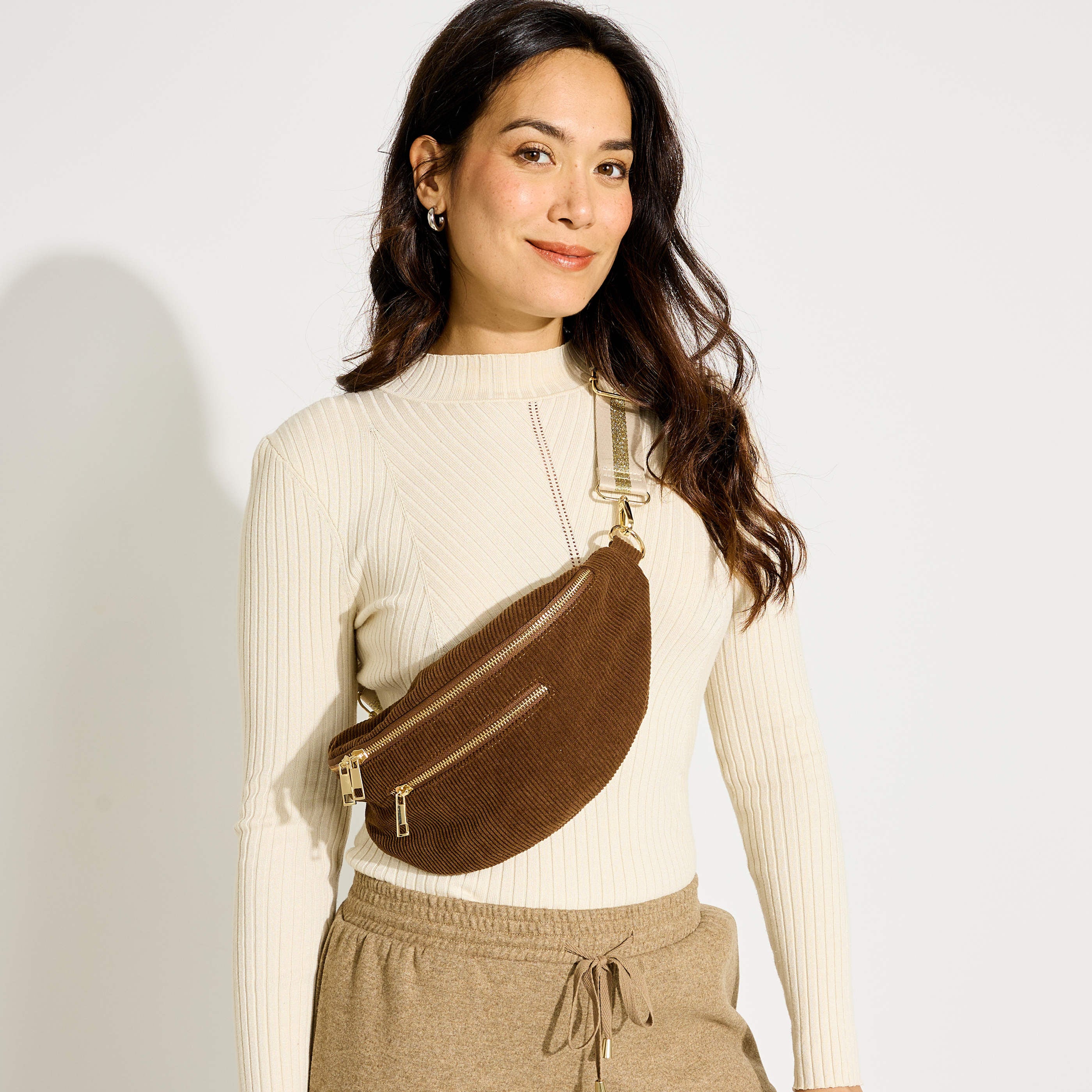 Sac banane en velours c&ocirc;tel&eacute; femme