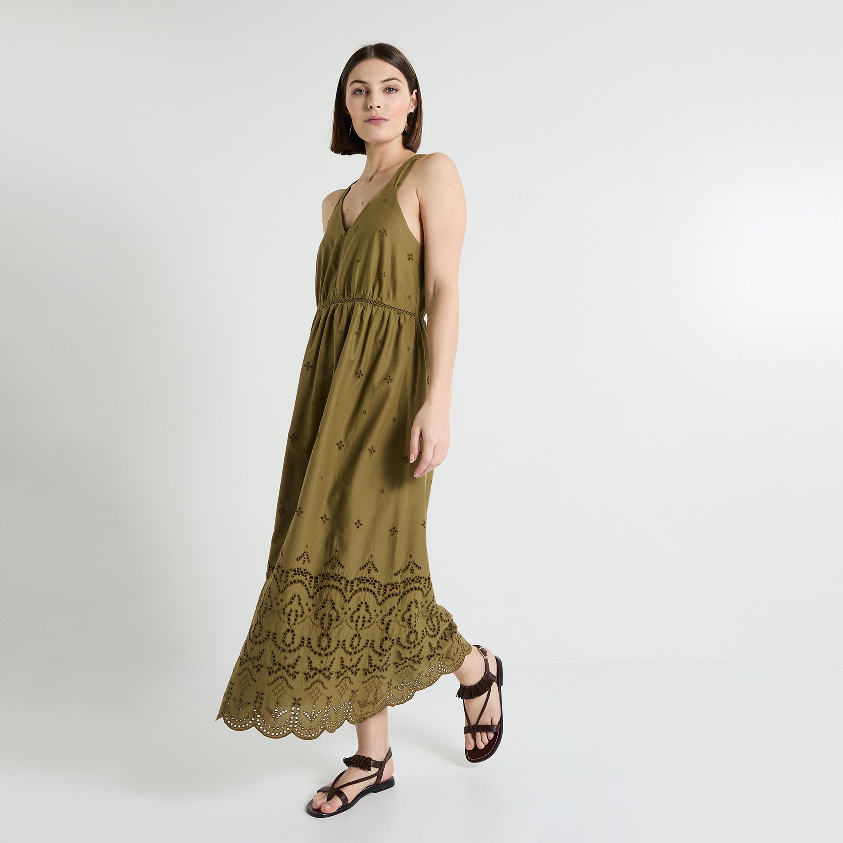 Robe longue brod&eacute;e femme