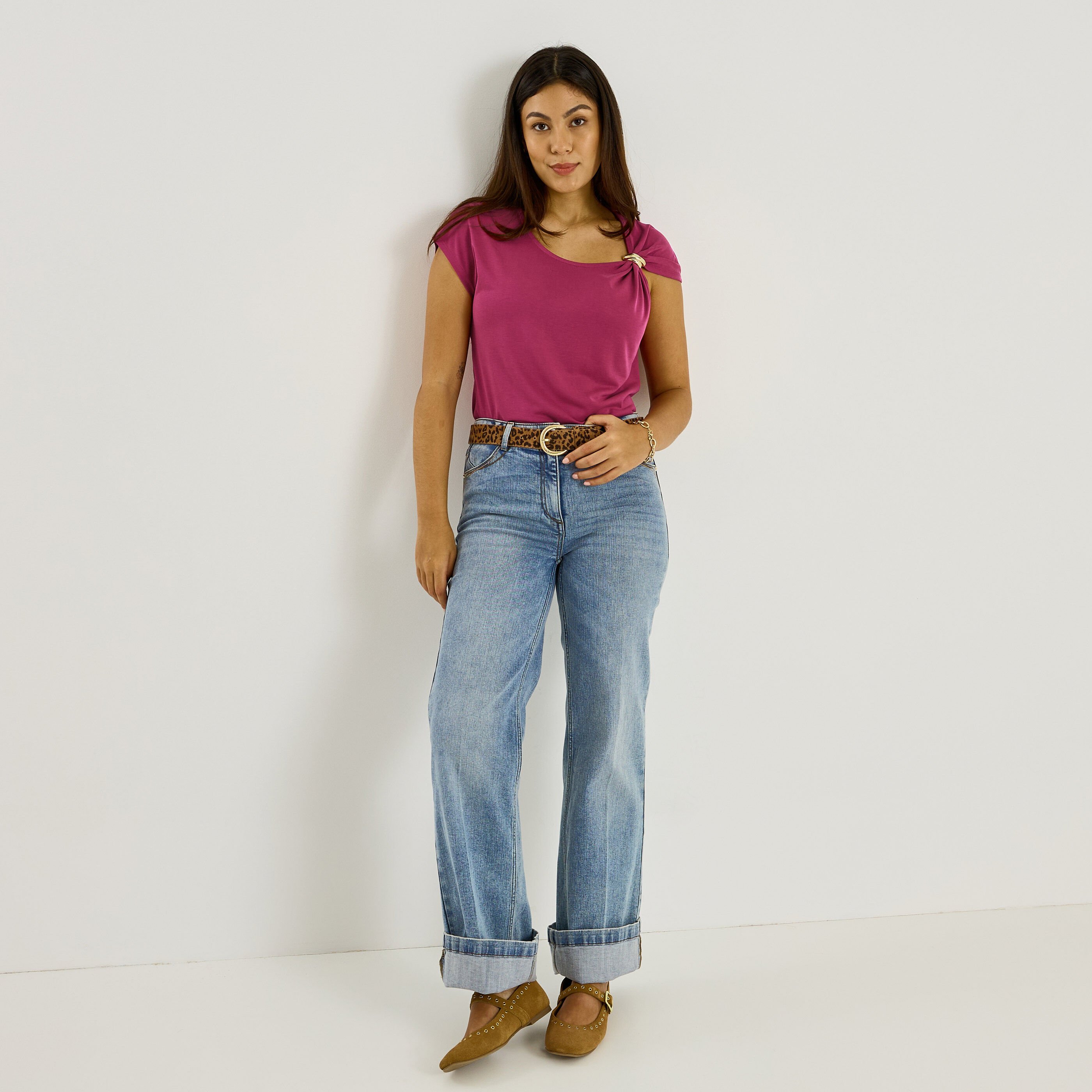 T-shirt uni d&eacute;tail bijou femme