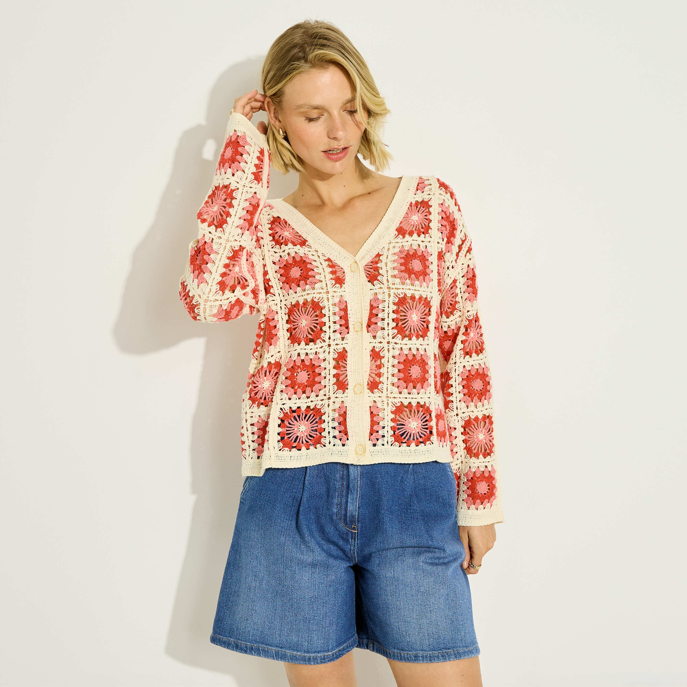 Gilet col V en crochet femme