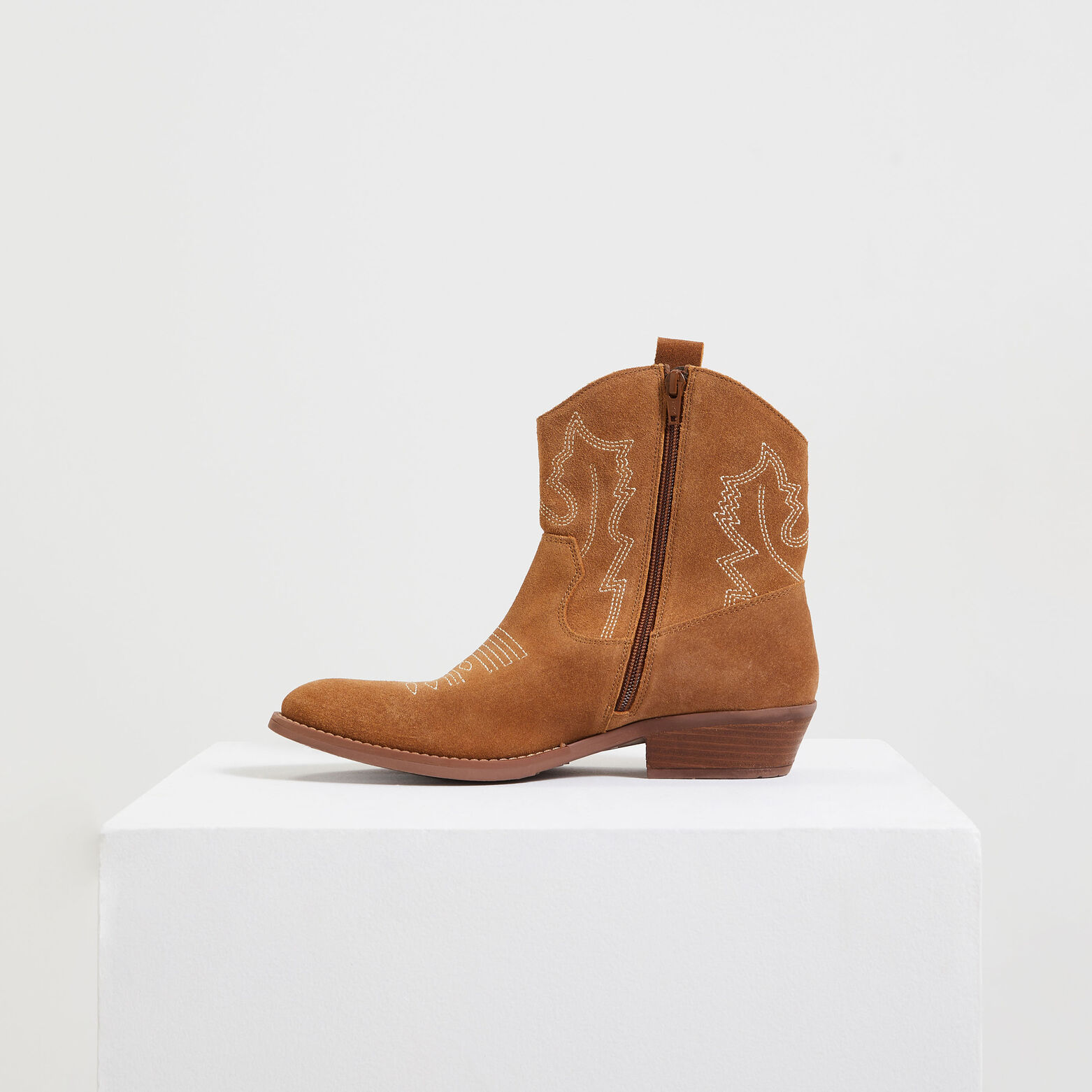 Bottines en cuir femme