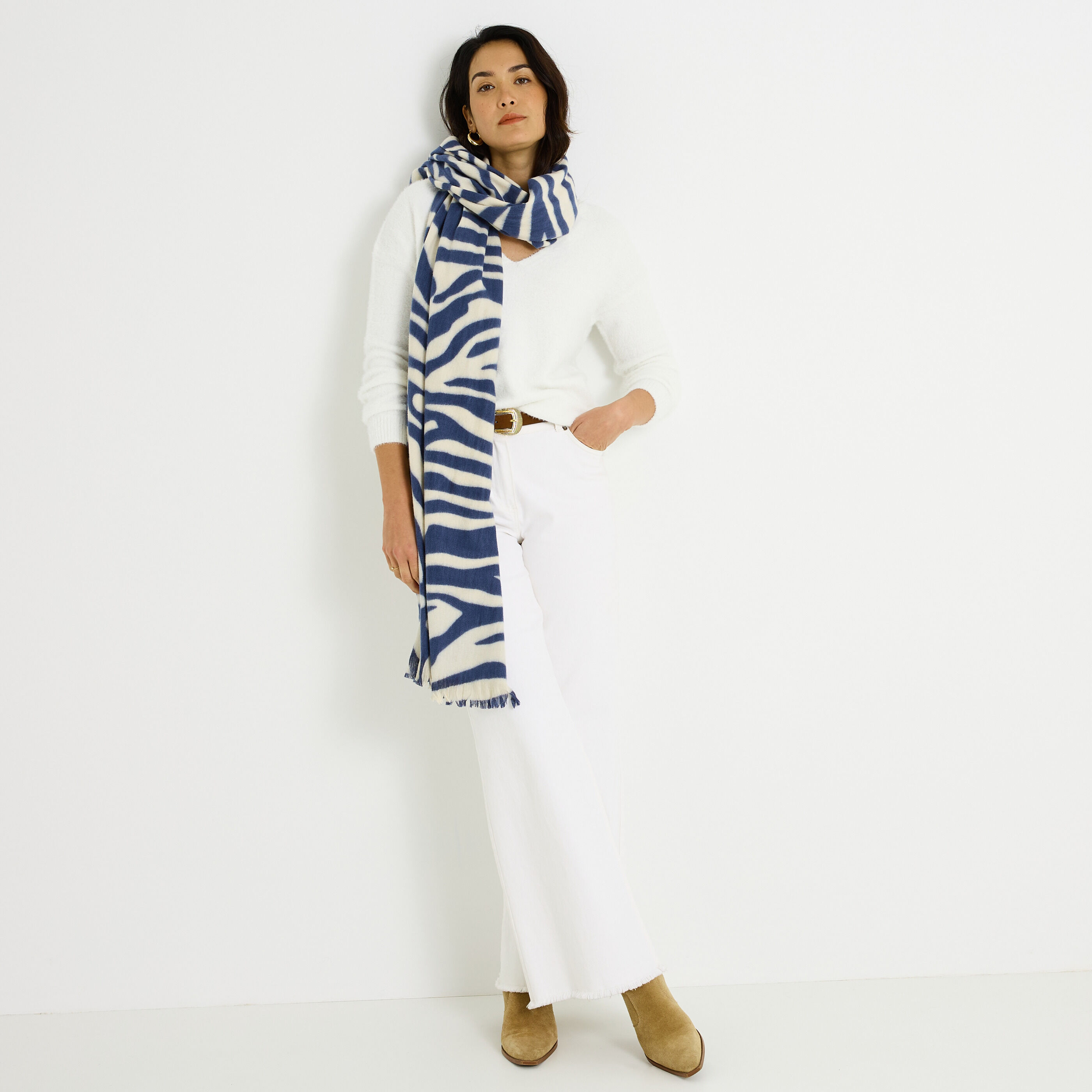 Pull fluffy &agrave; col V femme