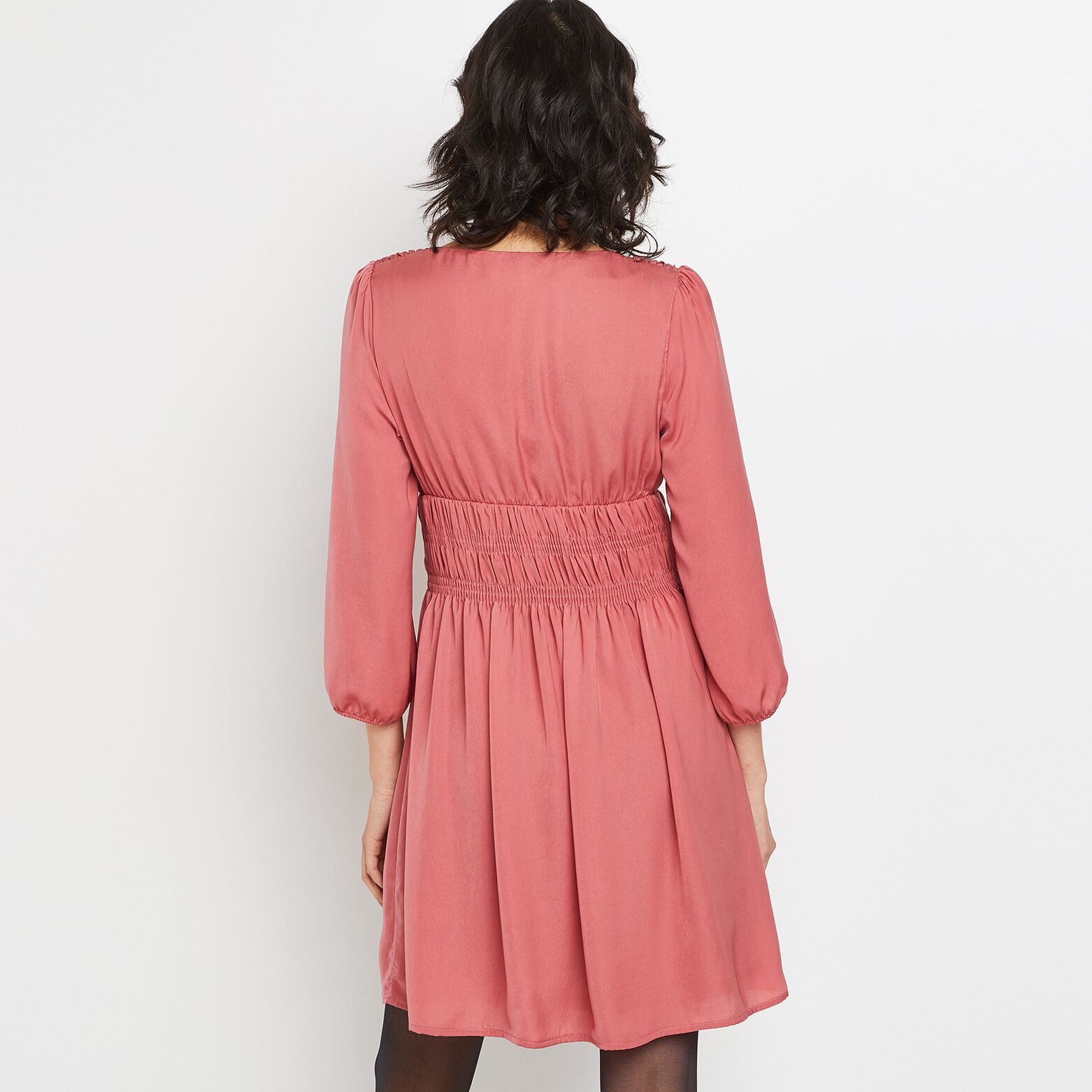 Robe satinée rose femme