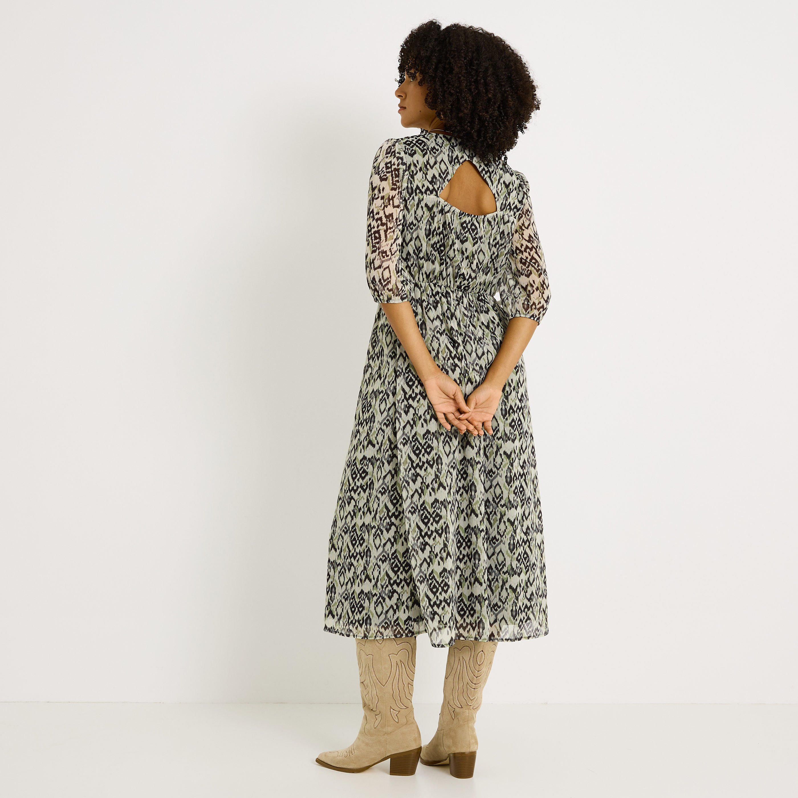 Robe longue imprim&eacute;e col V 