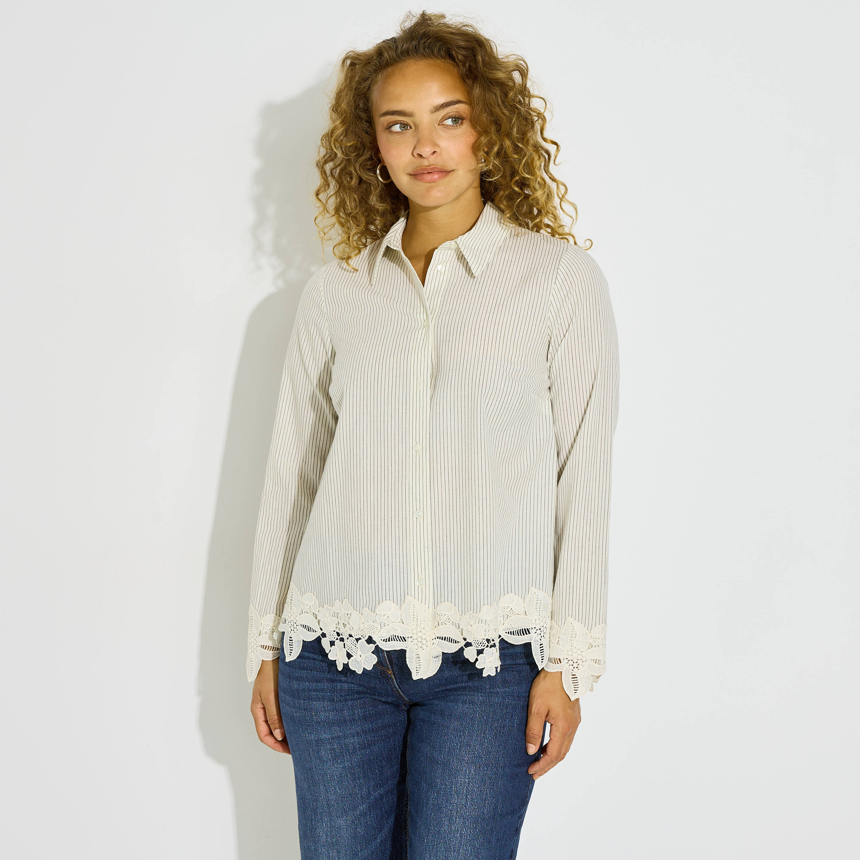 Chemise ray&eacute;e avec dentelle femme