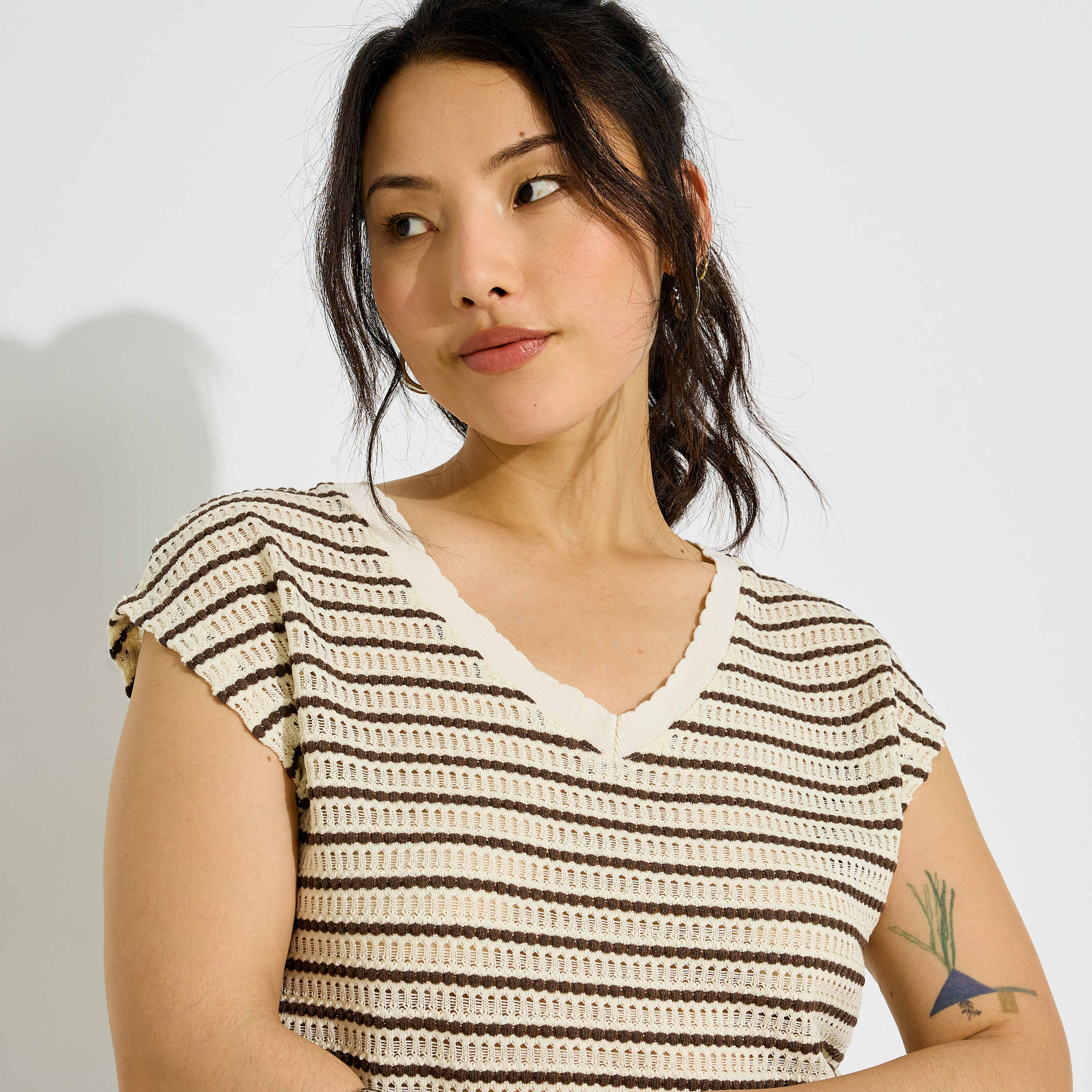 T-shirt ray&eacute; en maille femme
