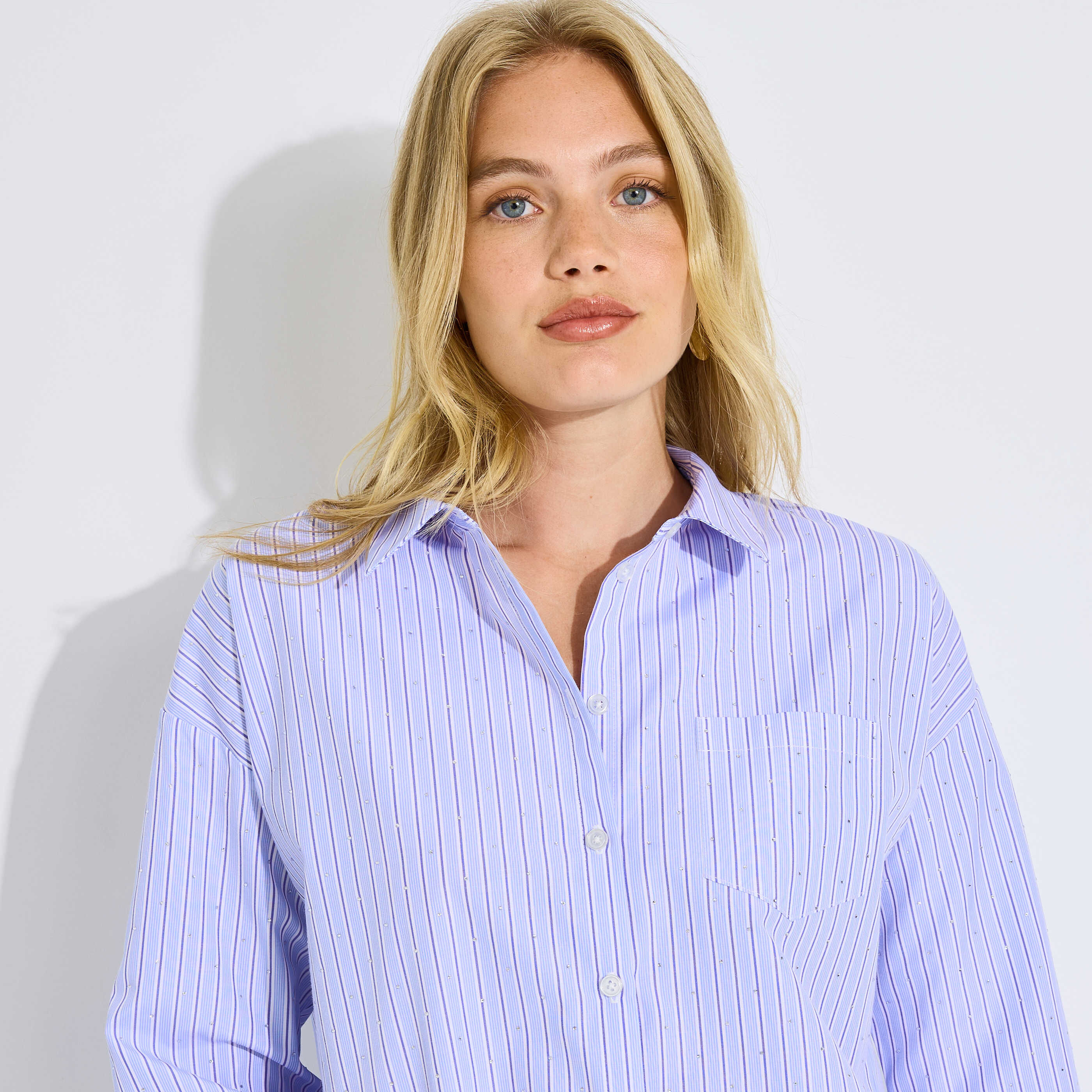 Chemise ray&eacute;e &agrave; strass femme