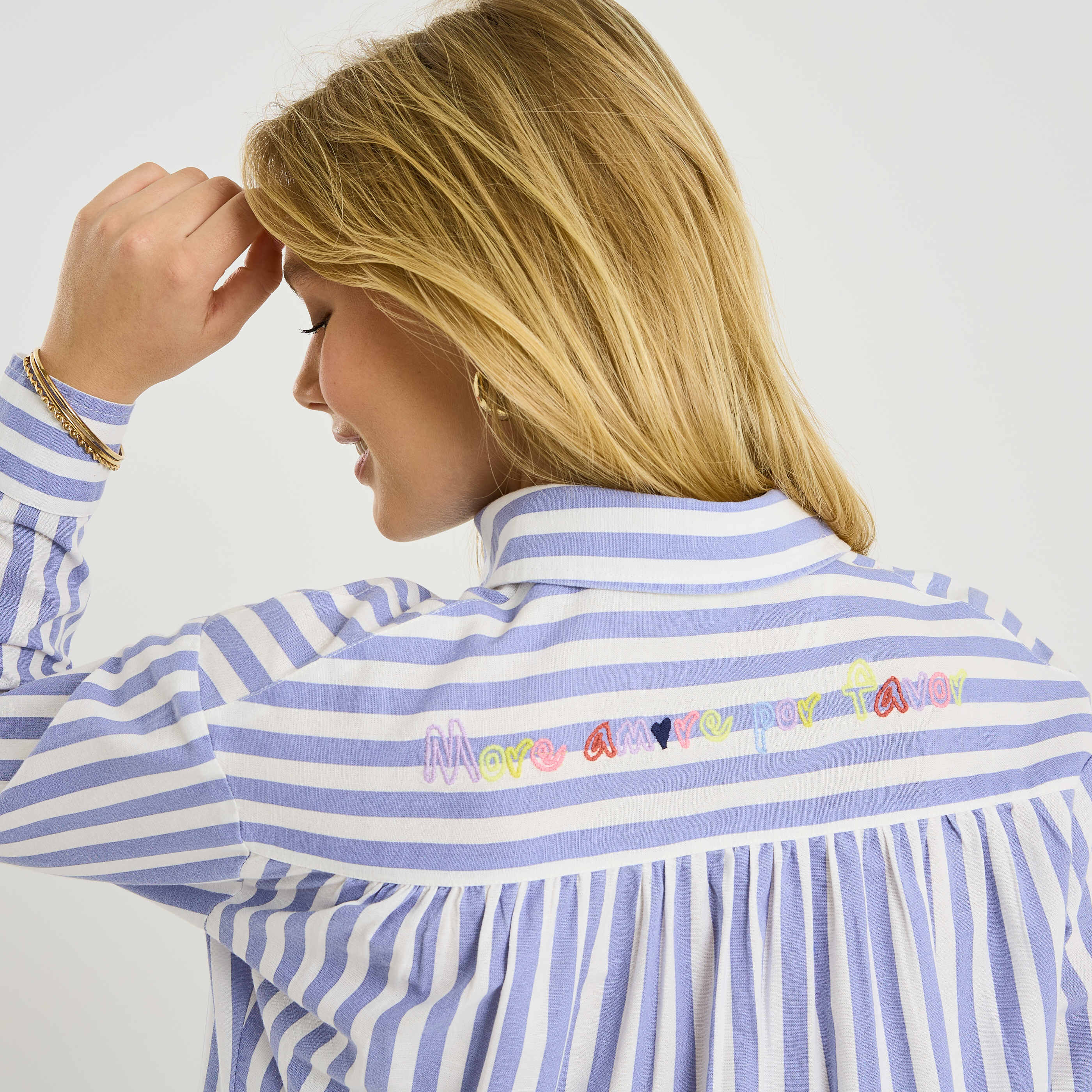 Robe chemise courte &agrave; rayures verticales