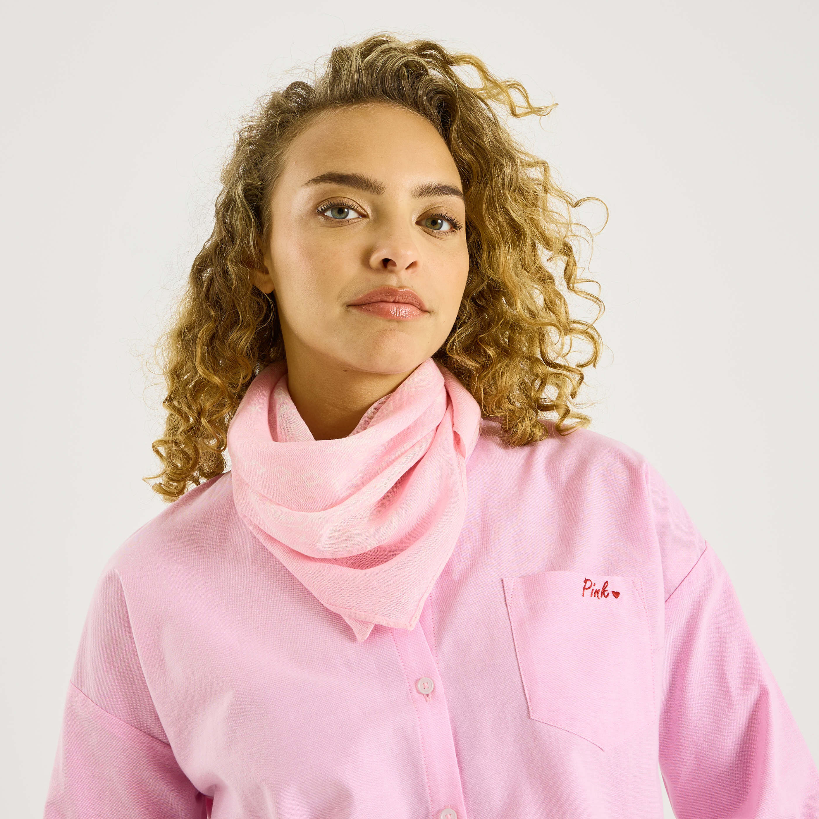 Foulard carr&eacute; imprim&eacute; bandana femme