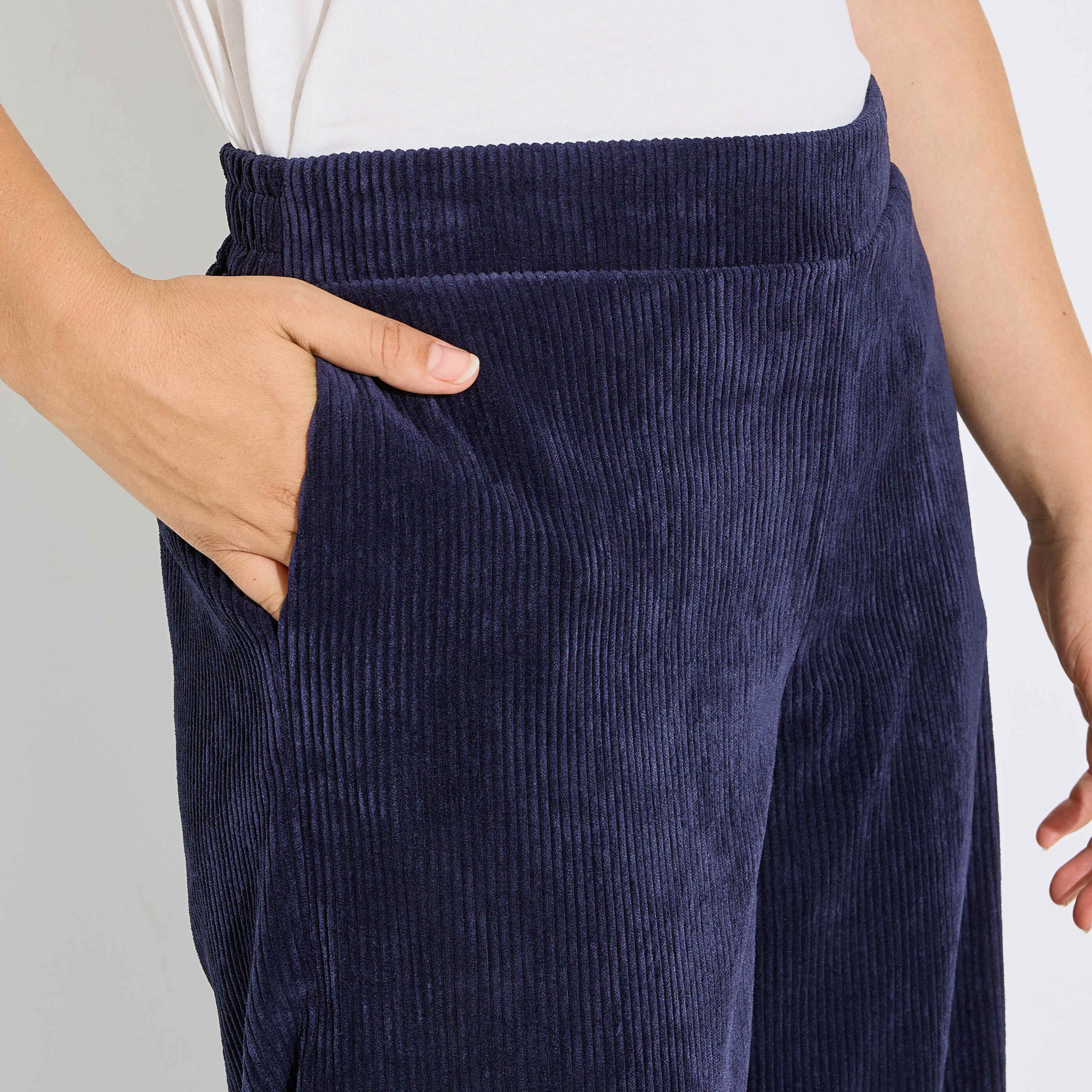 Pantalon velours taille &eacute;lastiqu&eacute;e femme