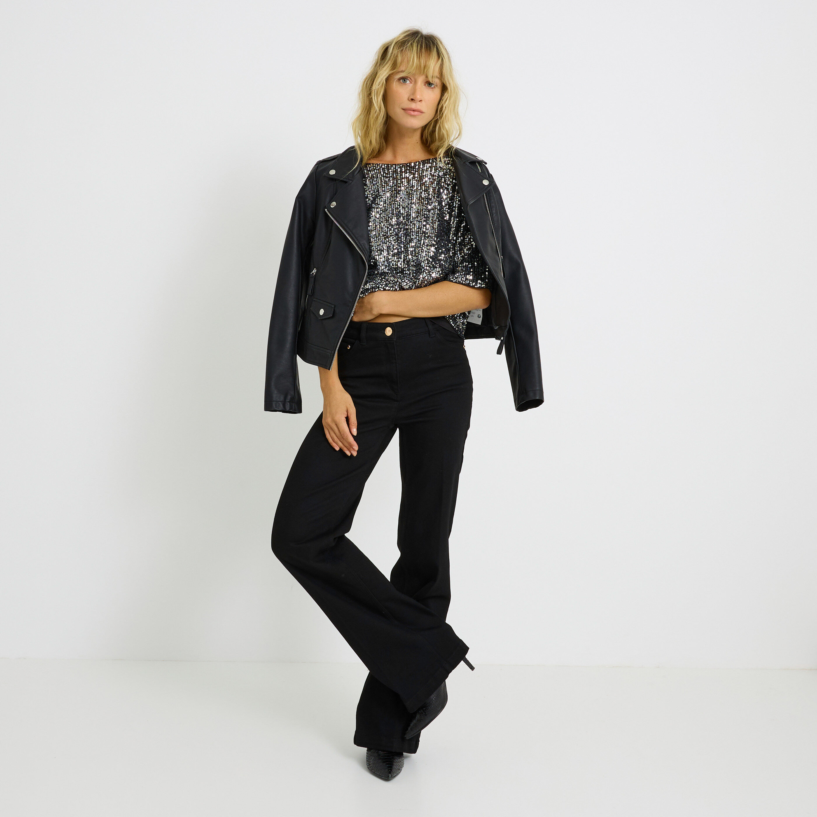 T-shirt &agrave; sequins manches courtes femme