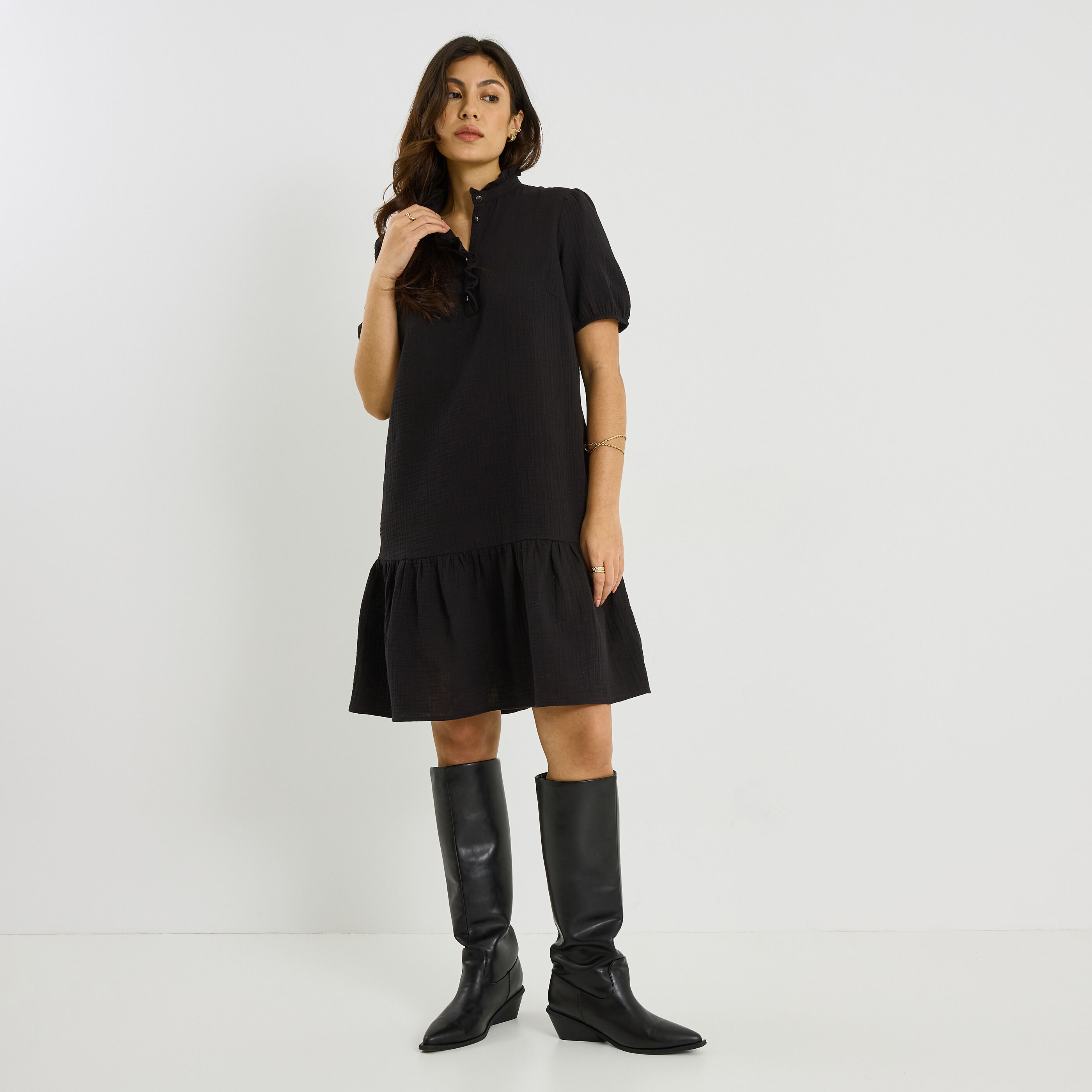 Robe en gaze de coton &agrave; col montant