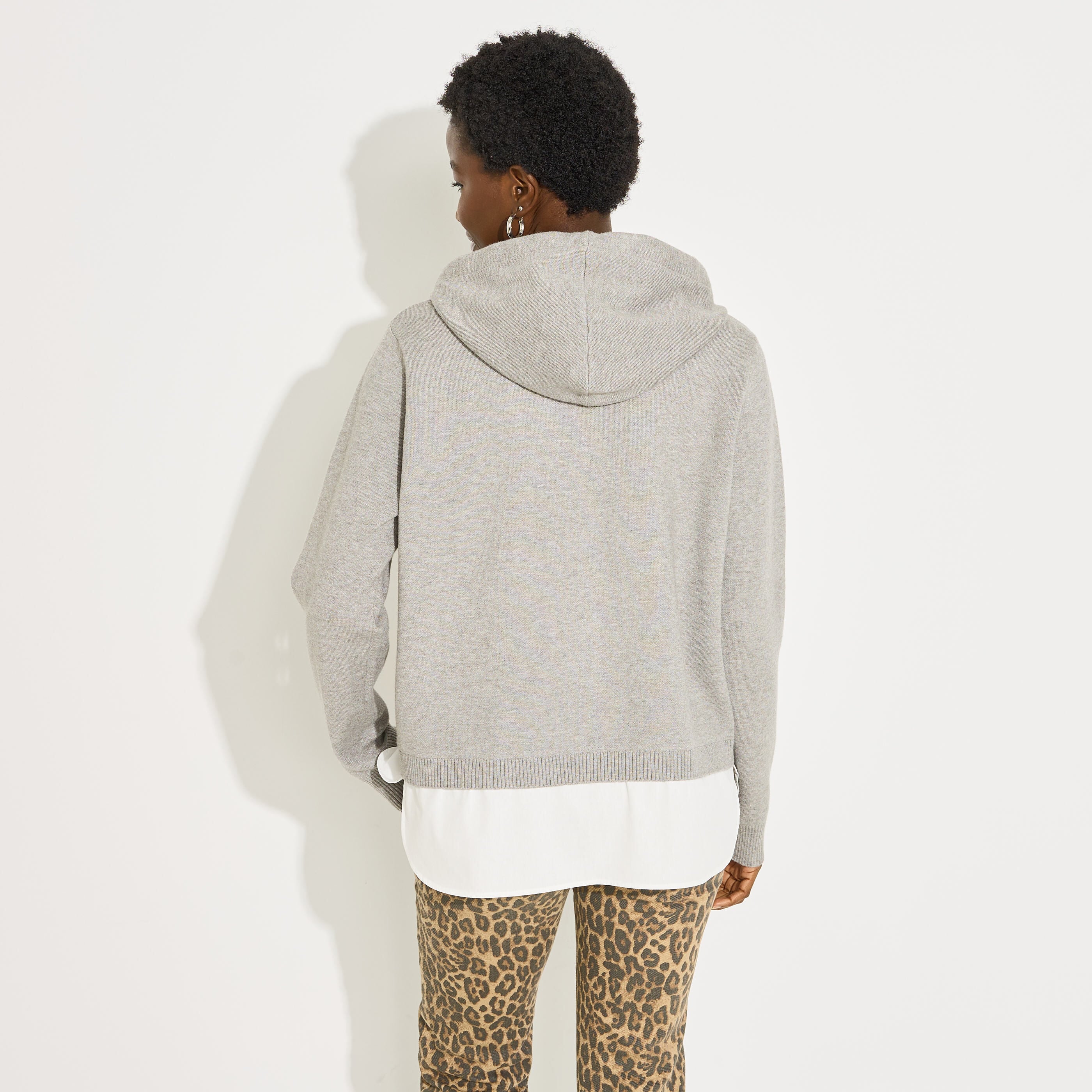 Pull bi mati&egrave;re &agrave; capuche femme
