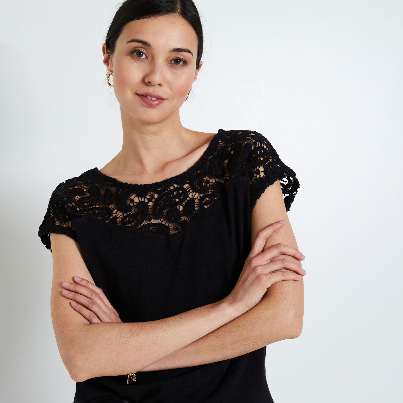 Tshirt détails crochet femme