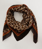 Foulard carré imprimé léopard