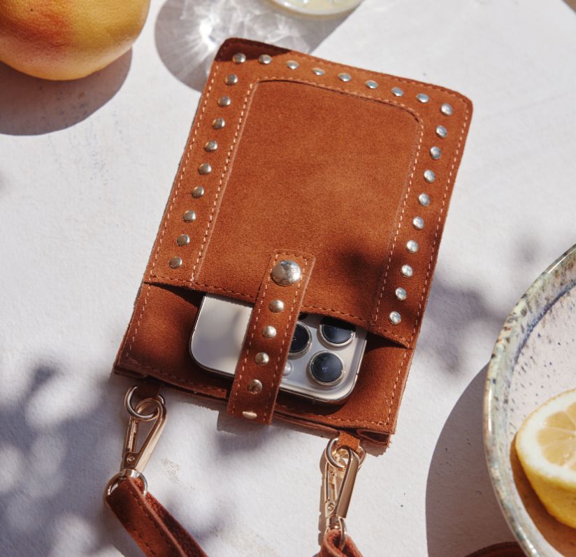 La pochette en cuir
