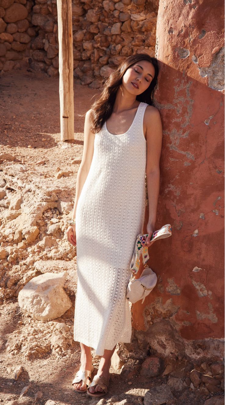 Mannequin portant une robe blanche Grain de Malice