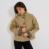 Trench court col montant