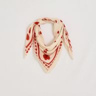 Foulard carré motifs cœurs